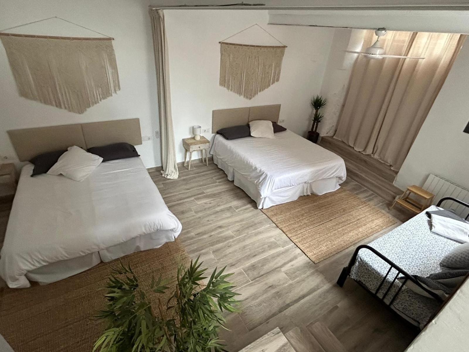 Costa Maresme, Barcelona ,valentinos House & Pool Villa *
