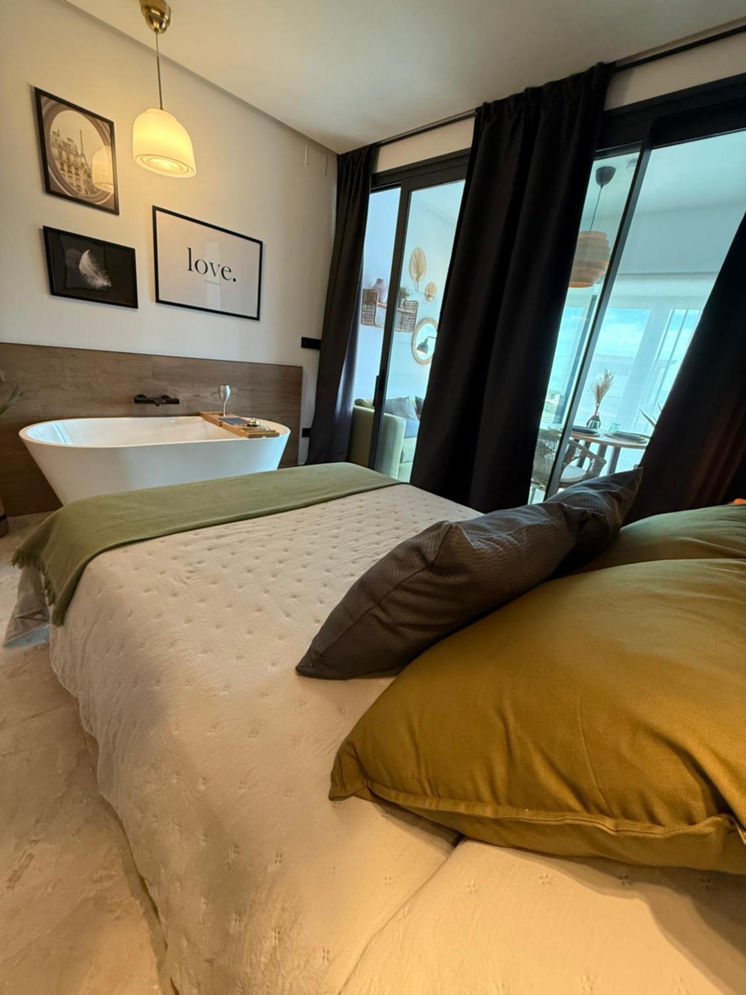 Victoria Loft Bed & Breakfast *