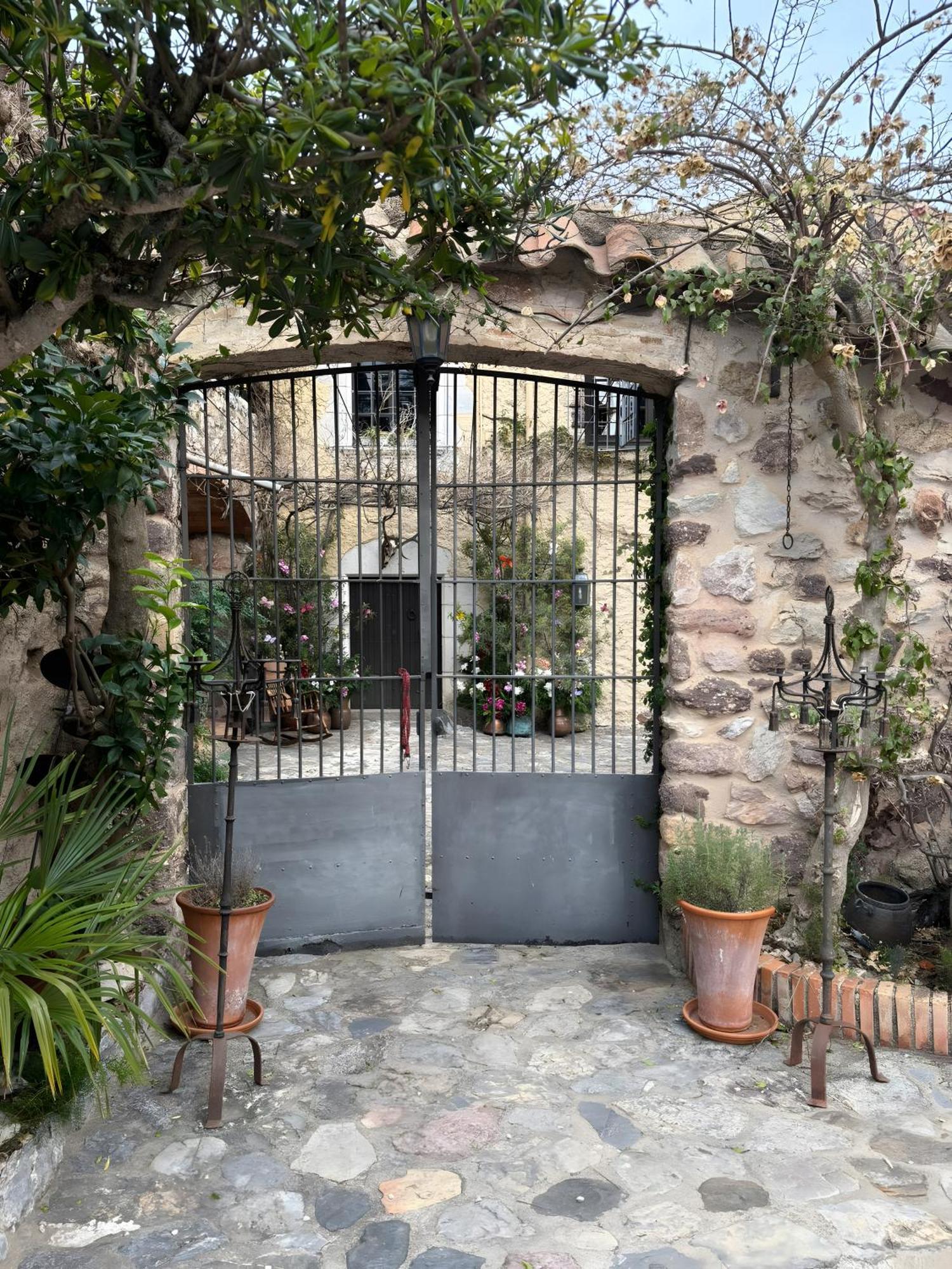 Masia Mimosa Jardin Villa Darnius