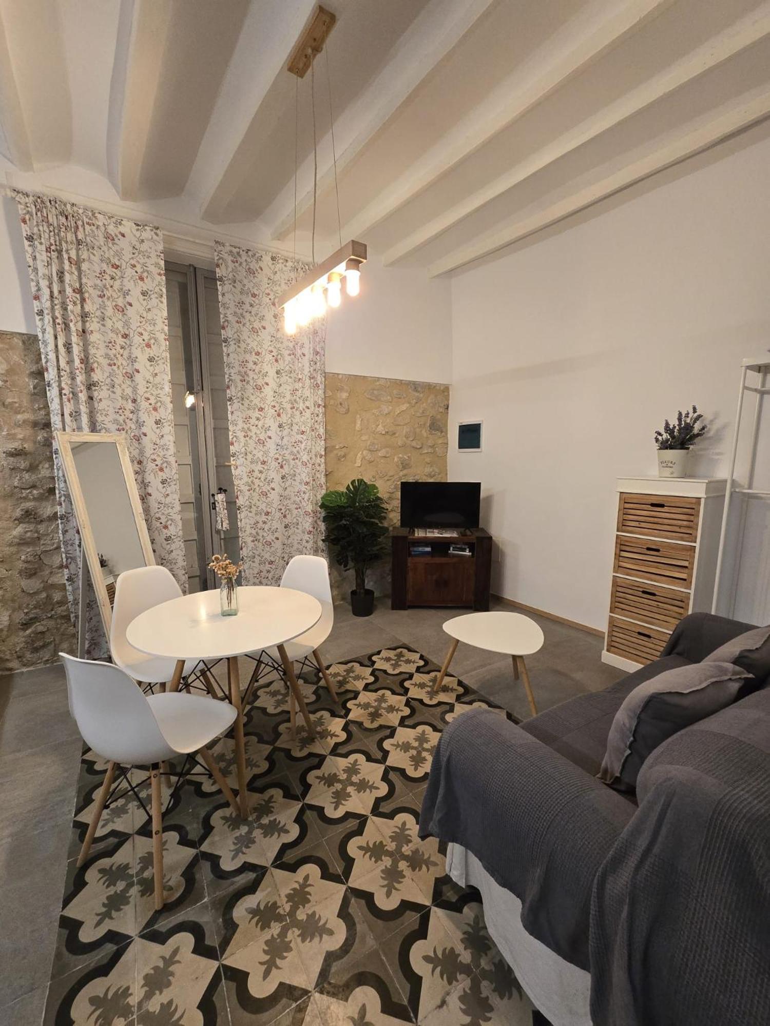 Apartamento Independiente De 45 M2 Con Banera En Pleno Casco Viejo