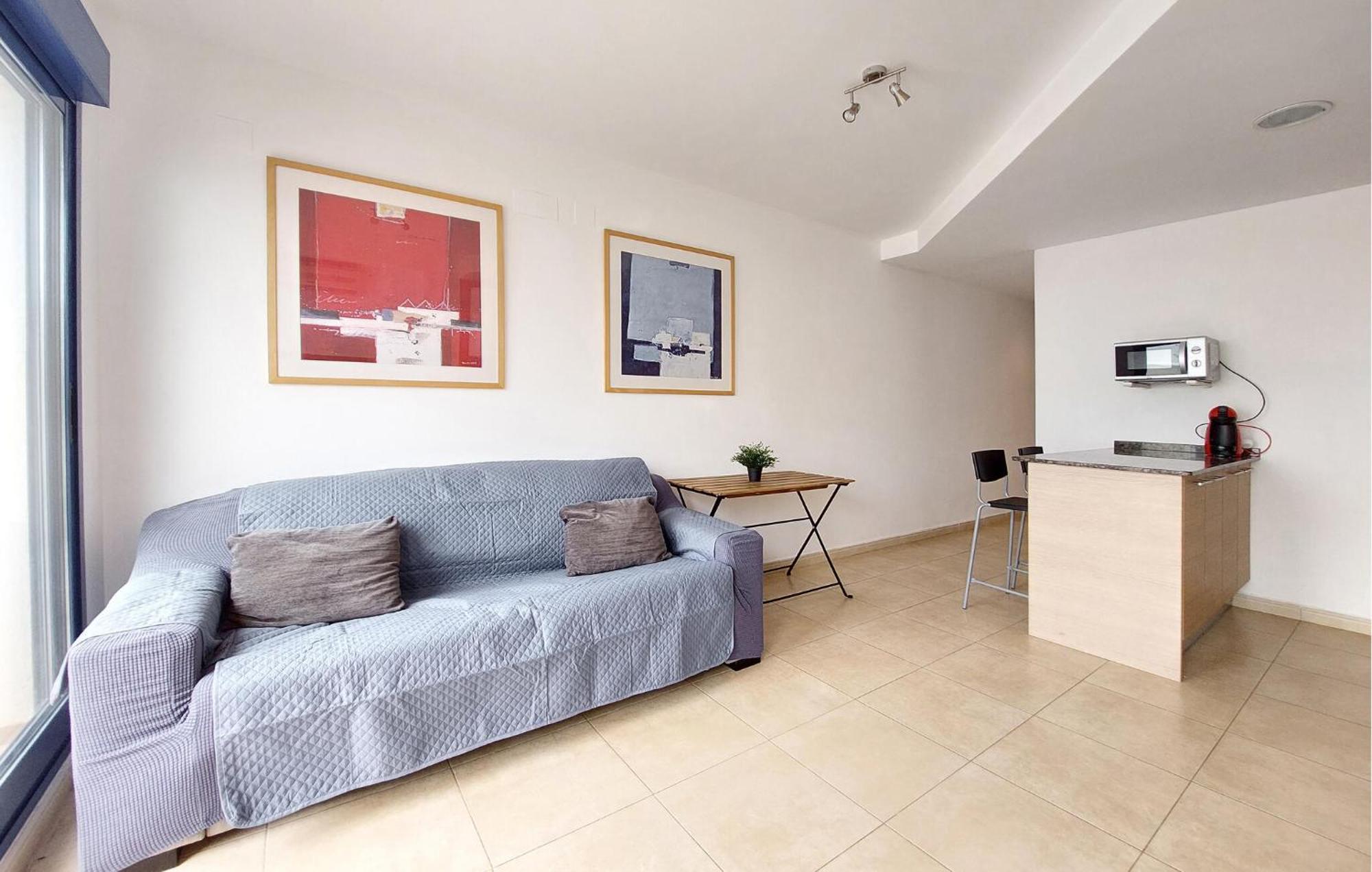 Apartment 2 Bedroom Awesome In Moncofa *