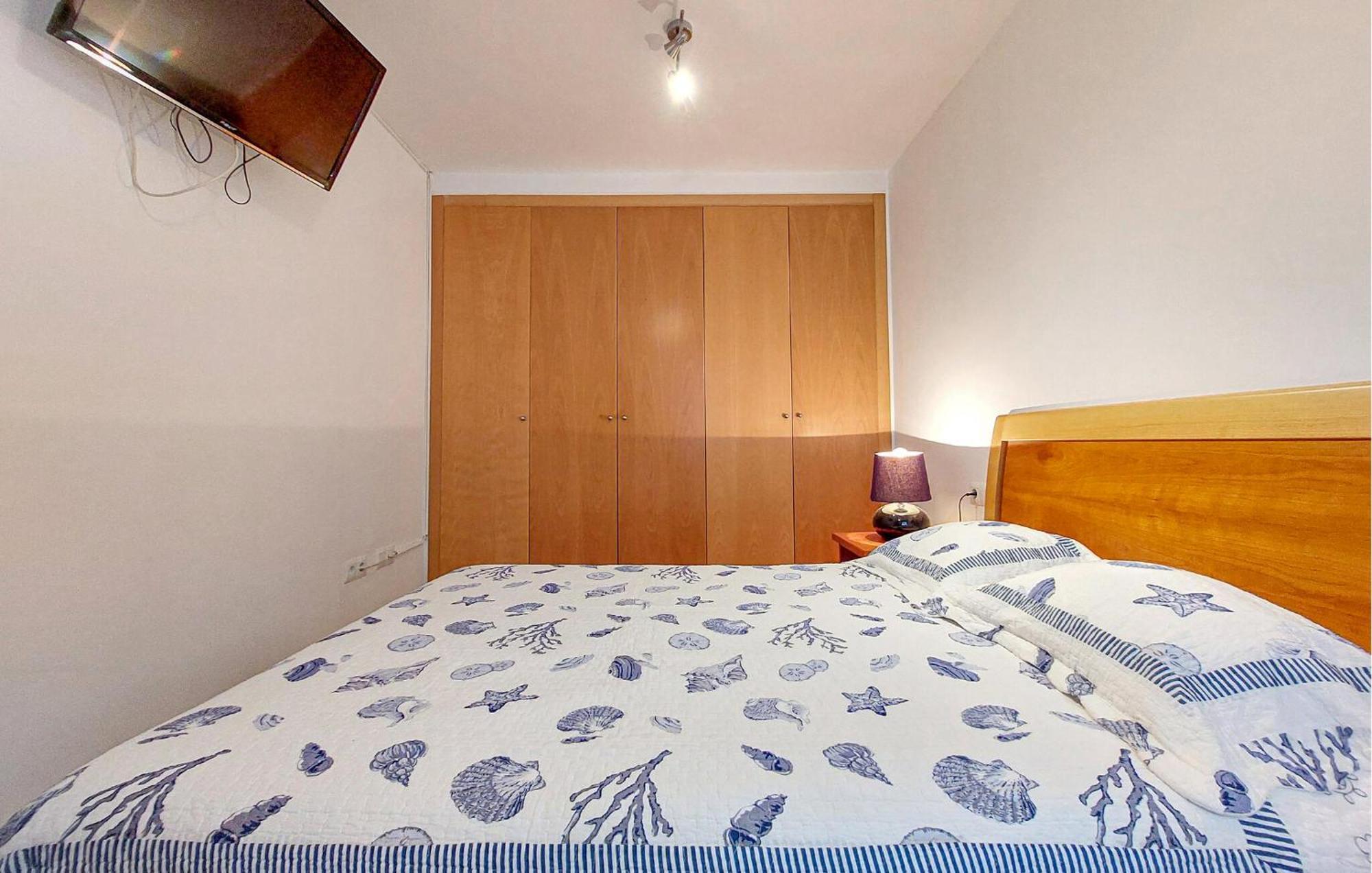 Apartment 2 Bedroom Awesome In Moncofa *