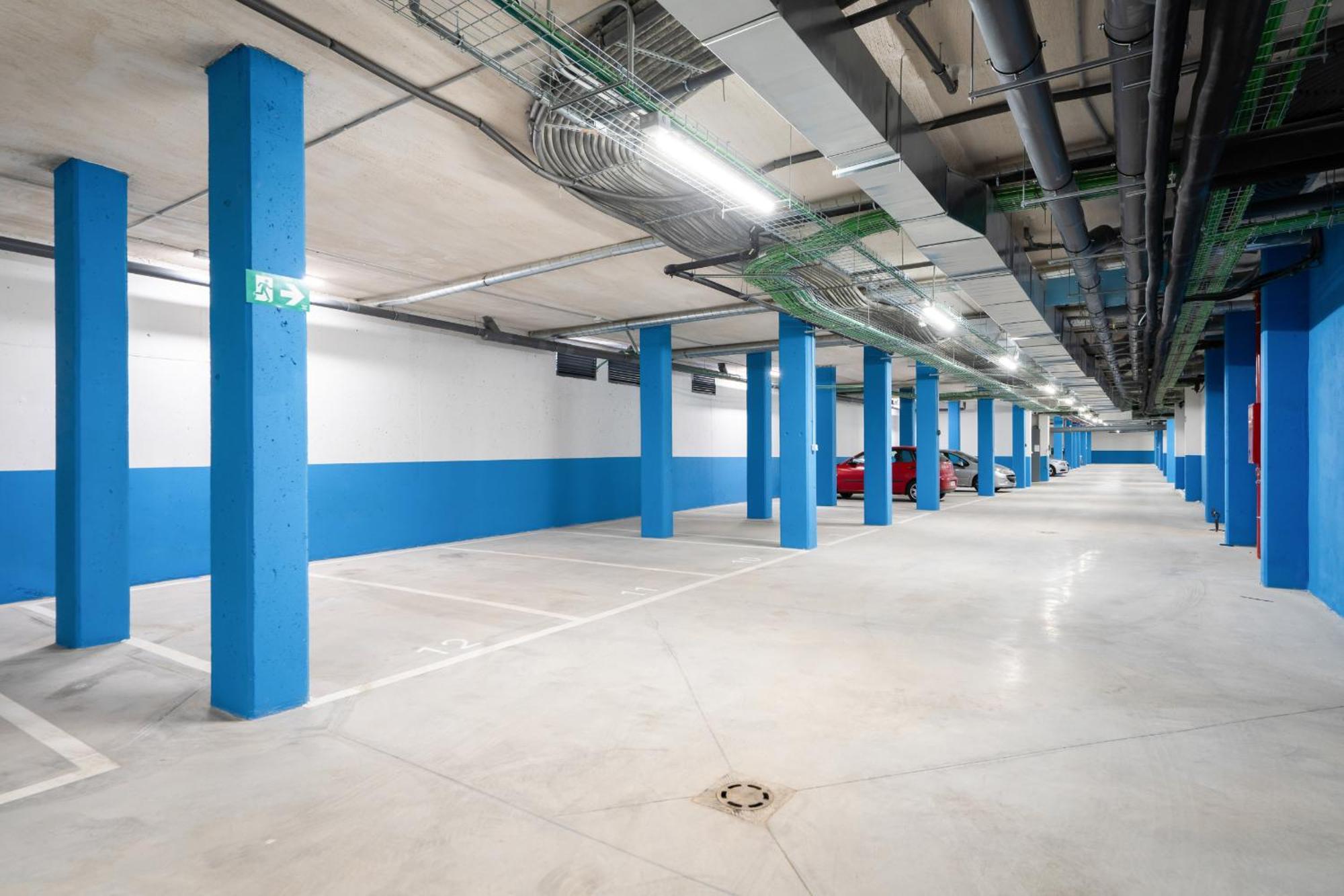 Atico Duplex Con Piscina Y Parking Incluido Alquiler Temporal Apartamento *