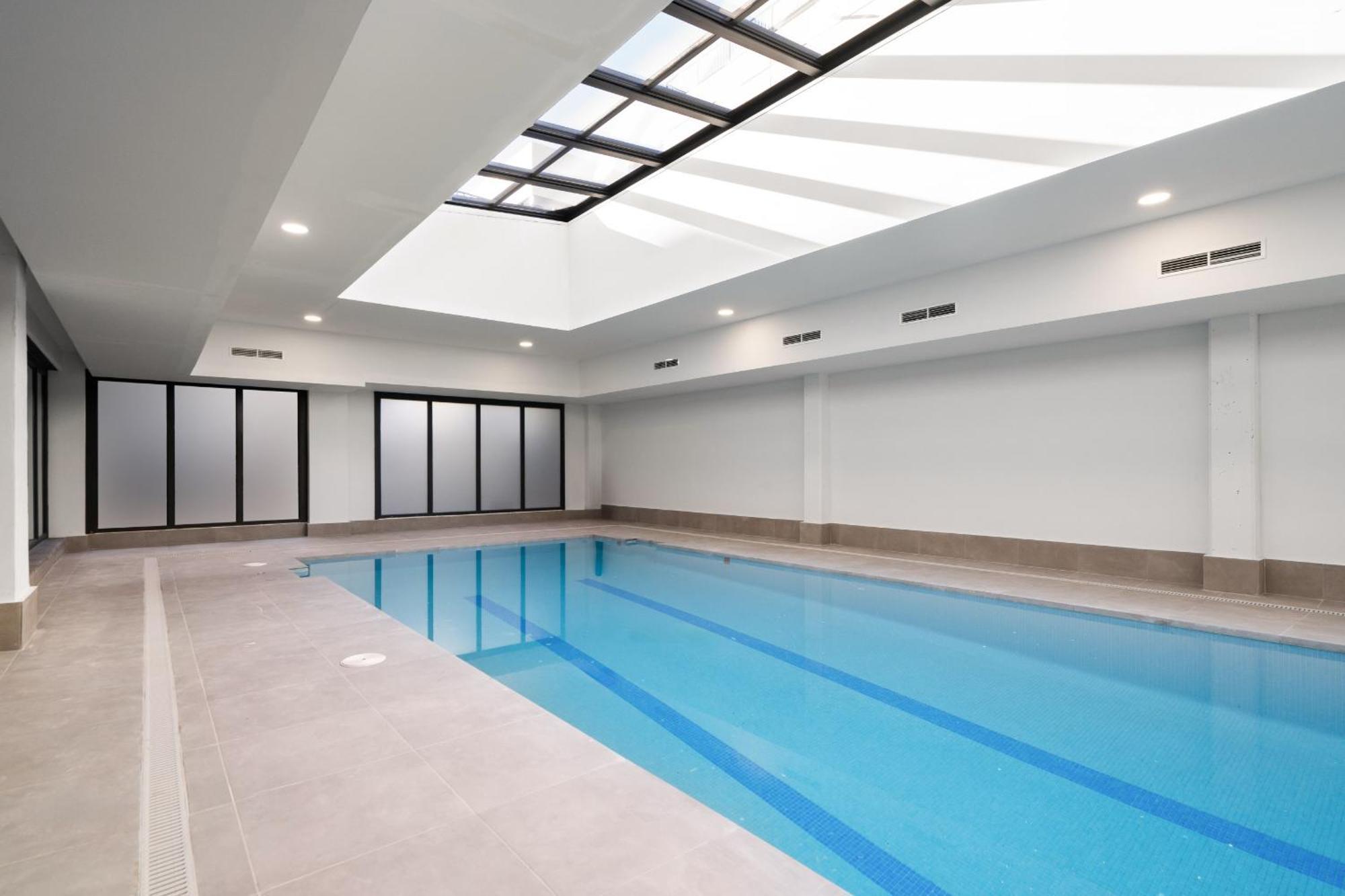 Atico Duplex Con Piscina Y Parking Incluido Alquiler Temporal Apartamento