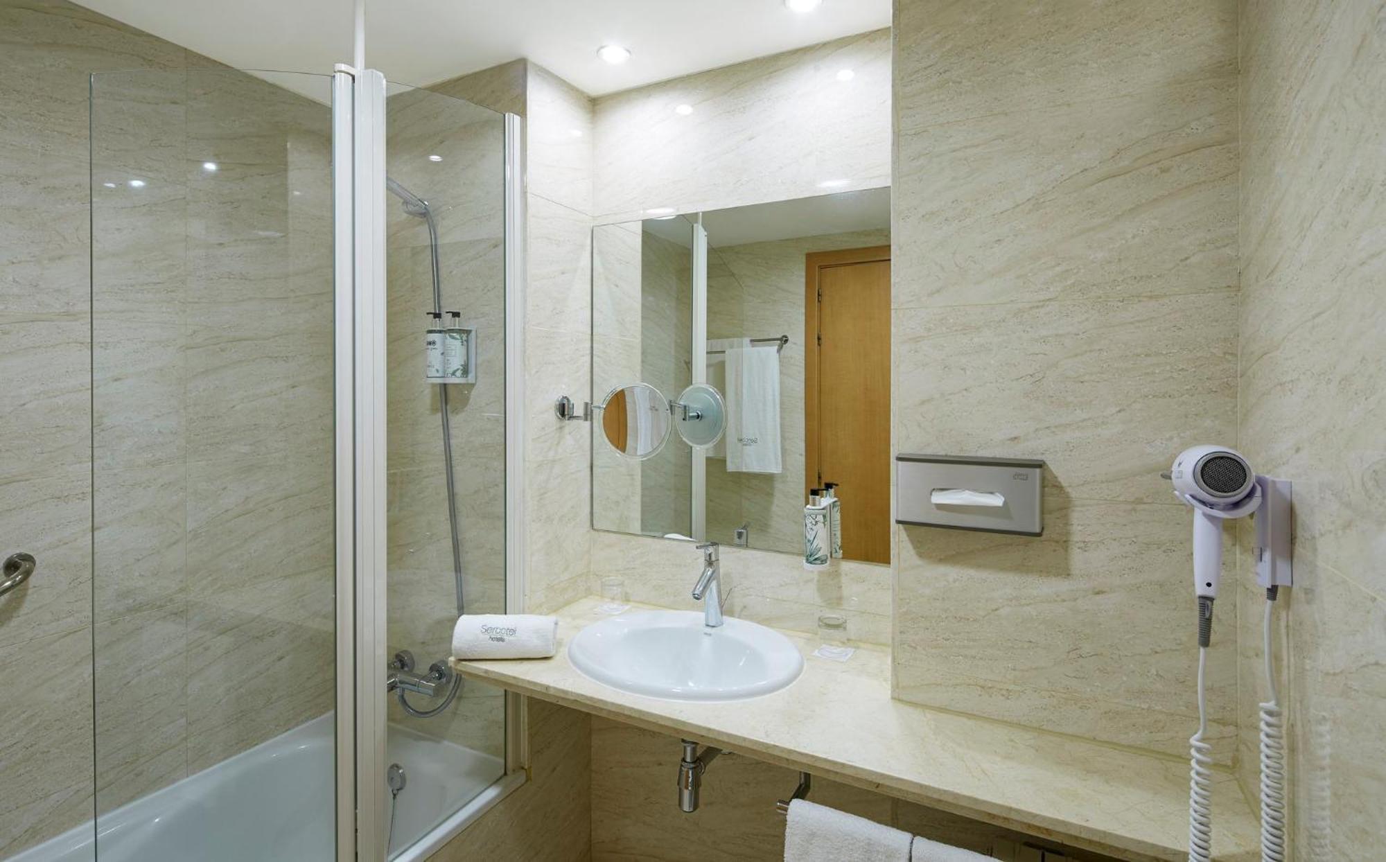 Hotel Sercotel Porta Barcelona Sant Just Desvern