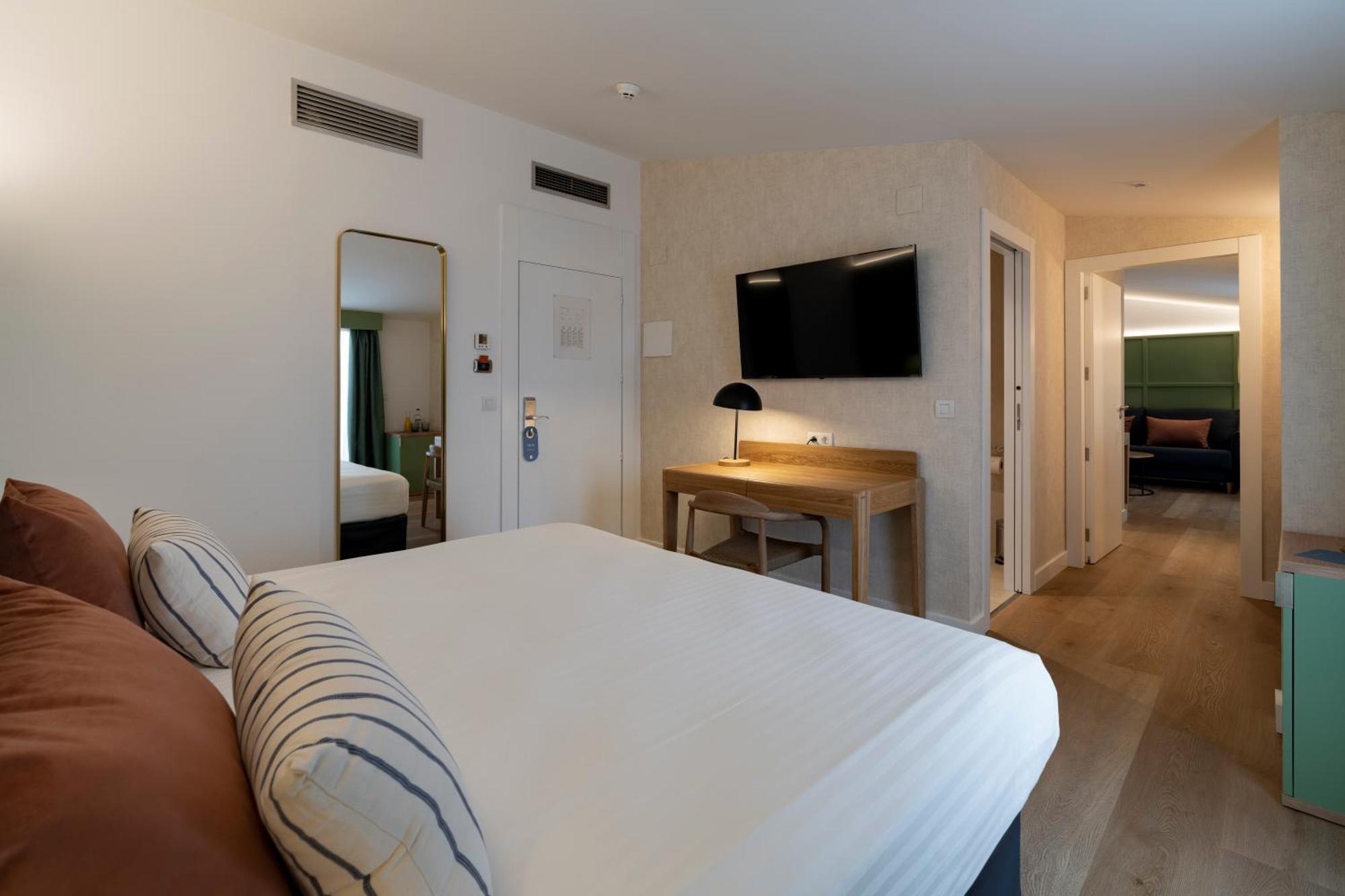 Intelier Rosa Hotel 4*