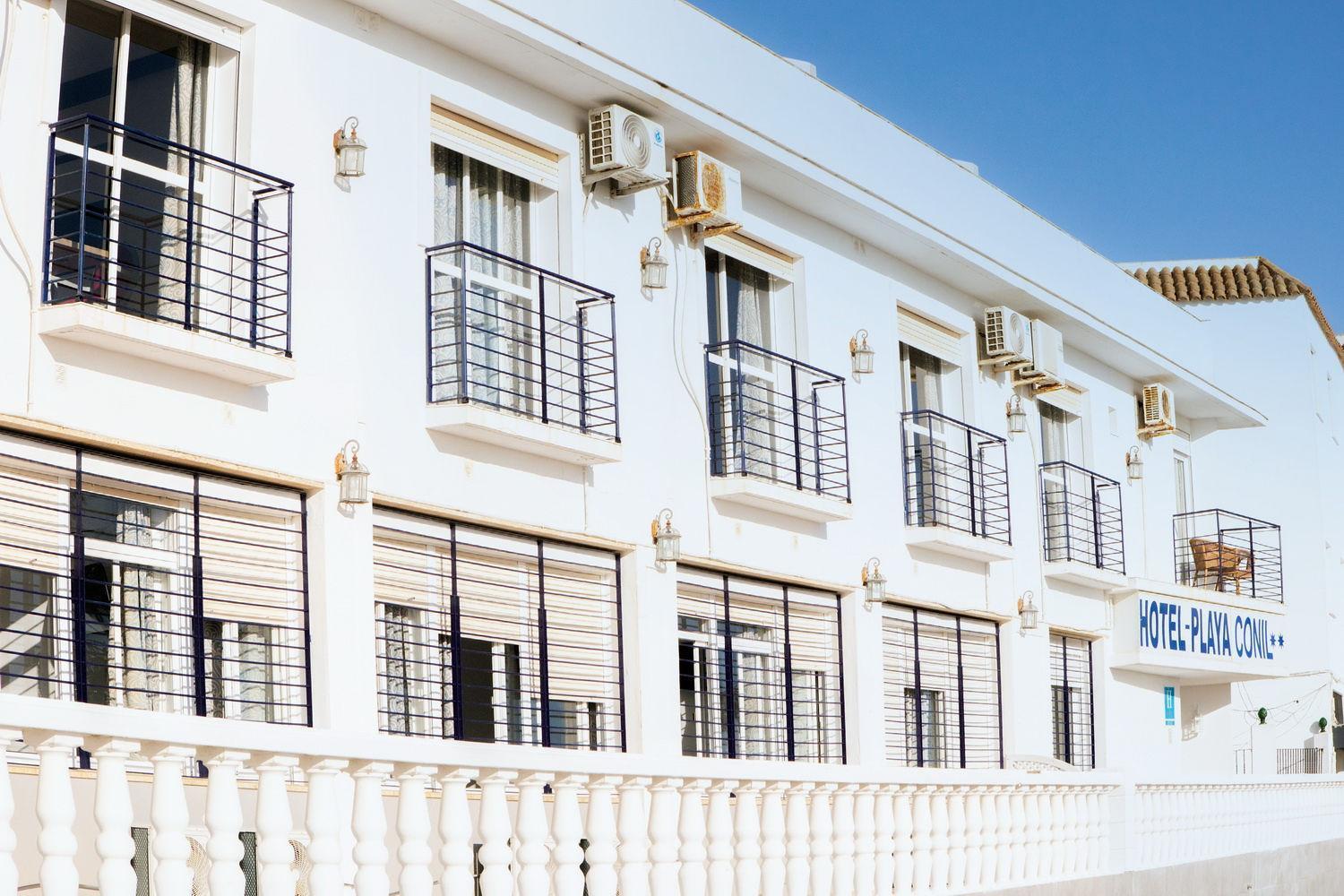 Playa Conil Hotel *