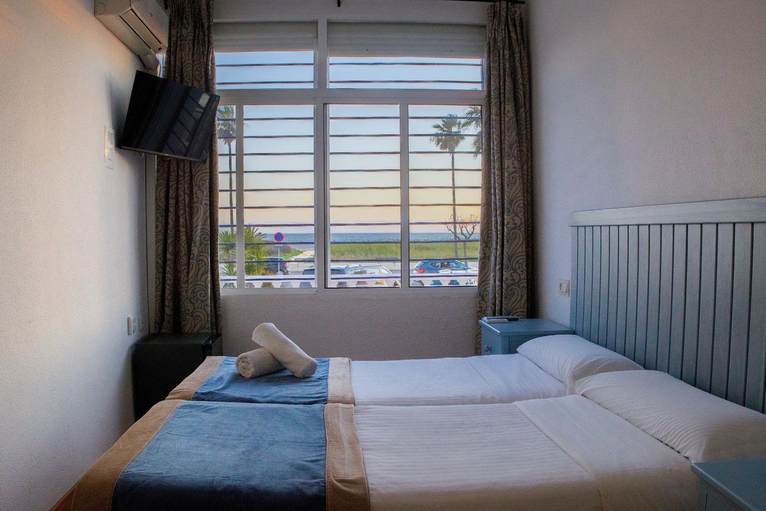 Playa Conil Hotel *