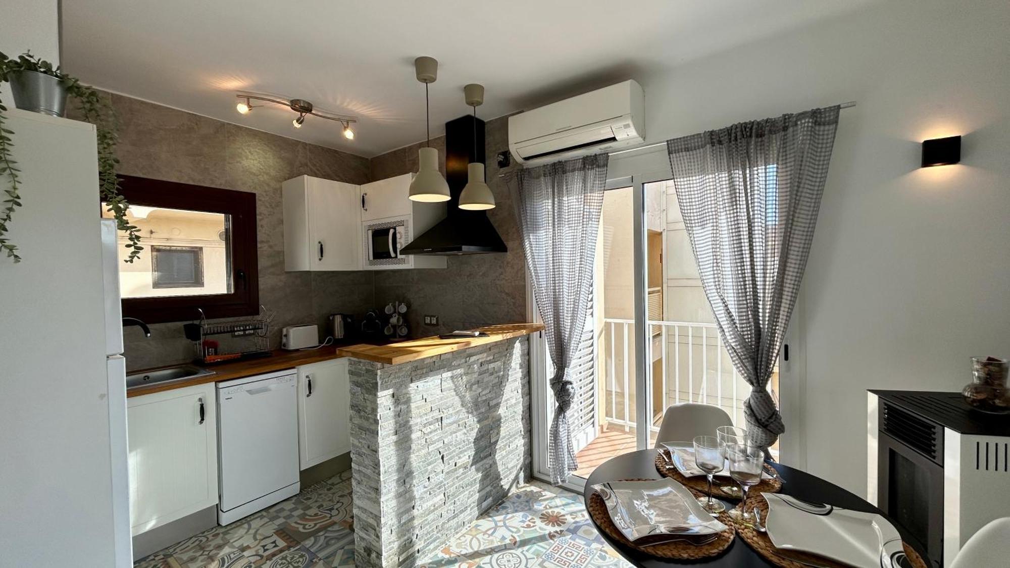 Atico Grecia Apartamento *