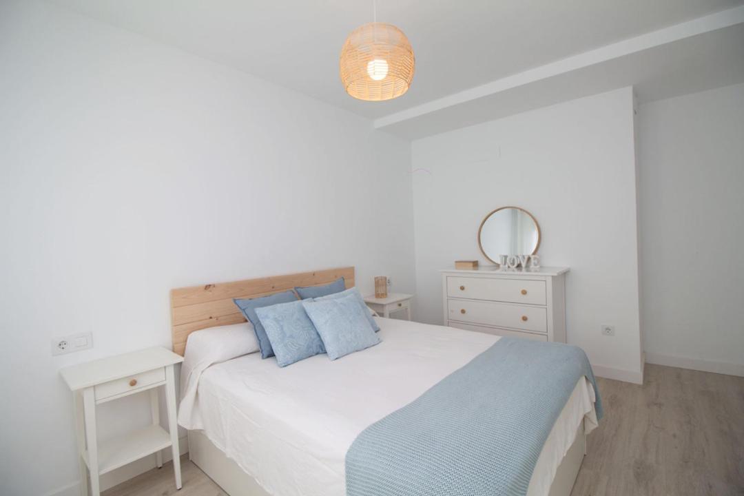Casa con jardín privado a 300 metros de la playa, piscina