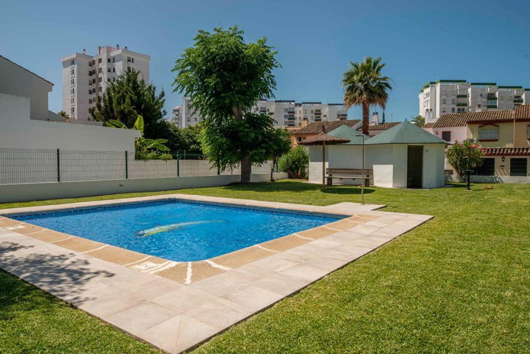 Casa con jardín privado a 300 metros de la playa, piscina * El Puerto de Santa María