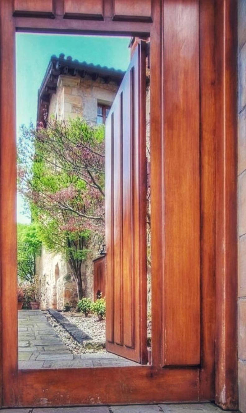 Apartamento Palacion De Santillana