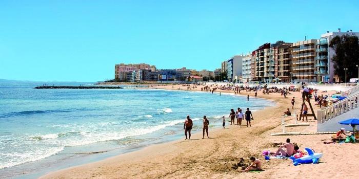 Apartamento En Playa Con Terraza *