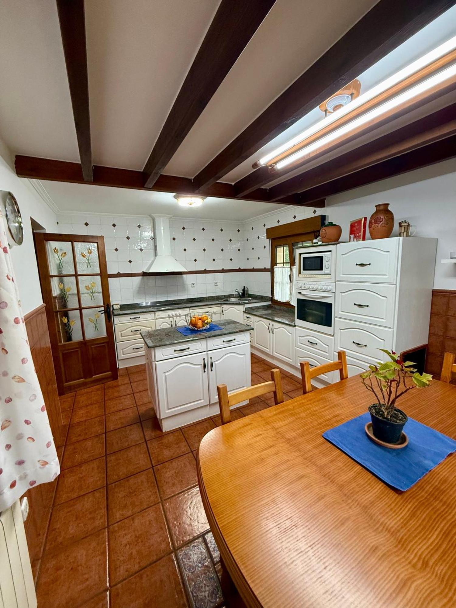 Сasa de vacaciones Con Zona De Asador En Quijas Valles (Reocin)