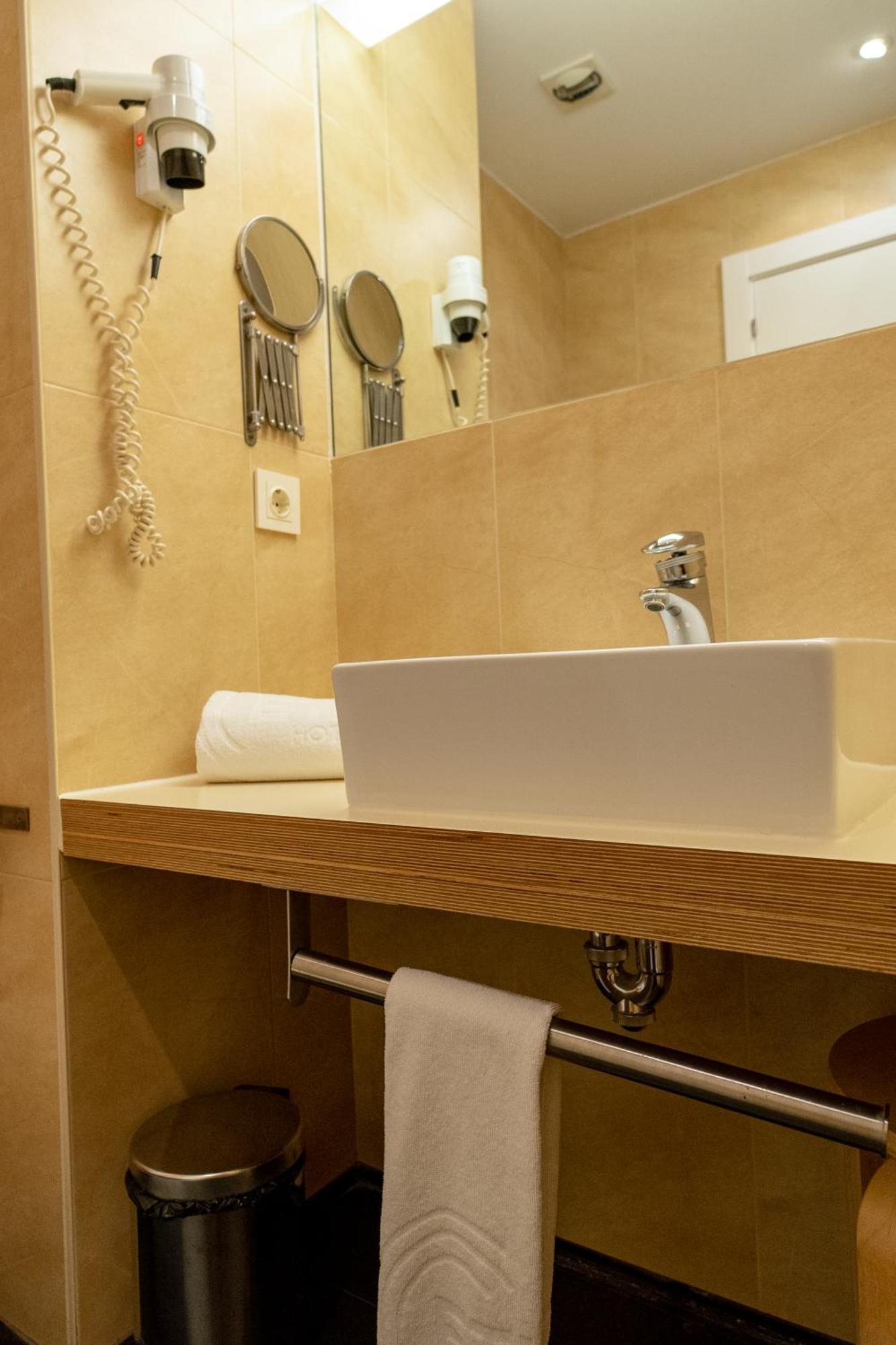Hotel Eth Rioja 3*
