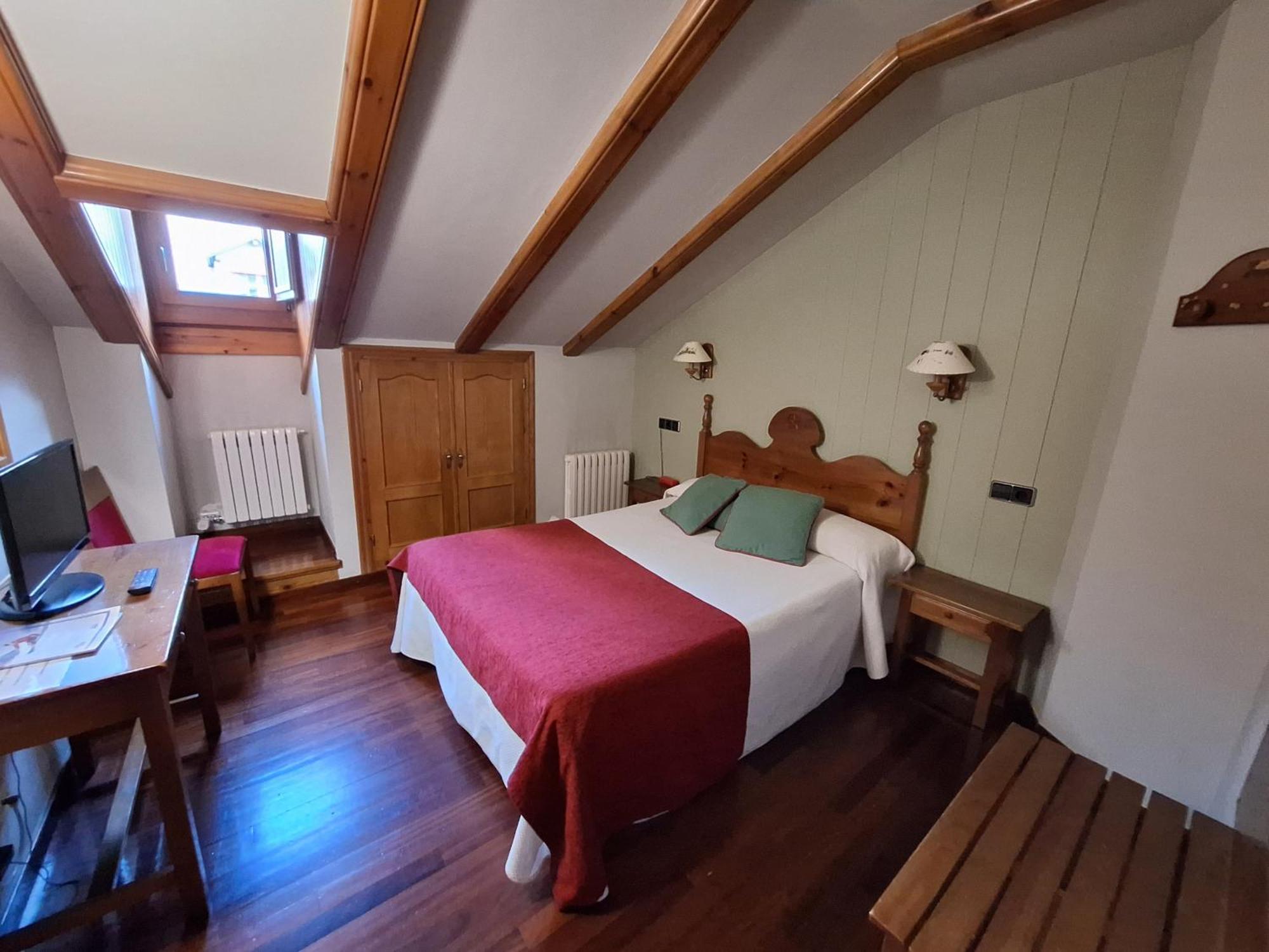 Hotel Aragueells 2*