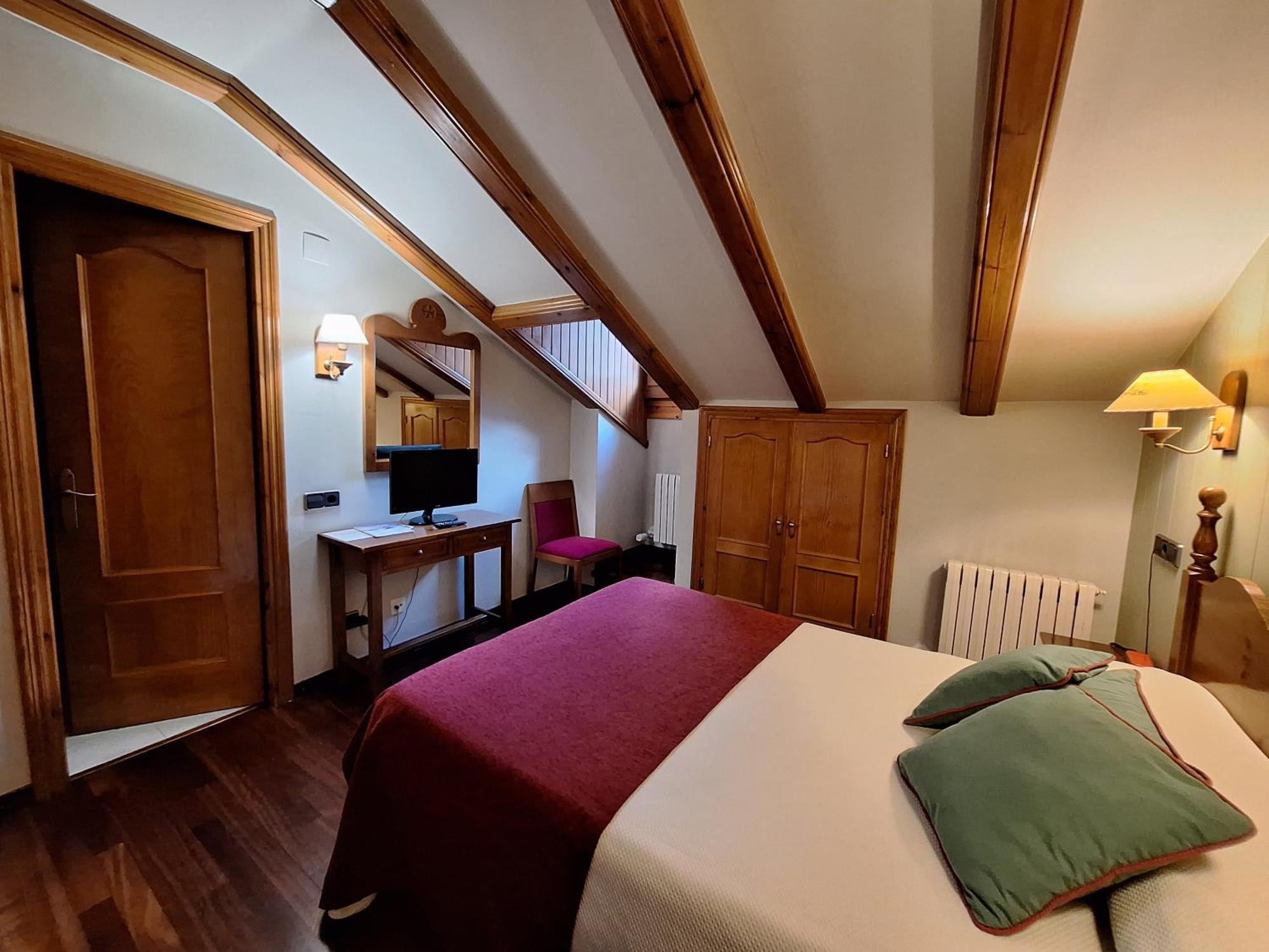 Aragueells Hotel 2*