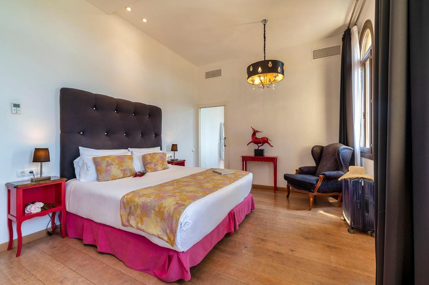 Sant Pere Del Bosc & - Adults Recommended 5*