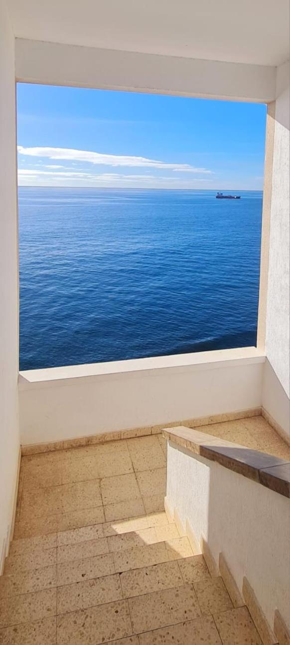 Frontline Apartamento