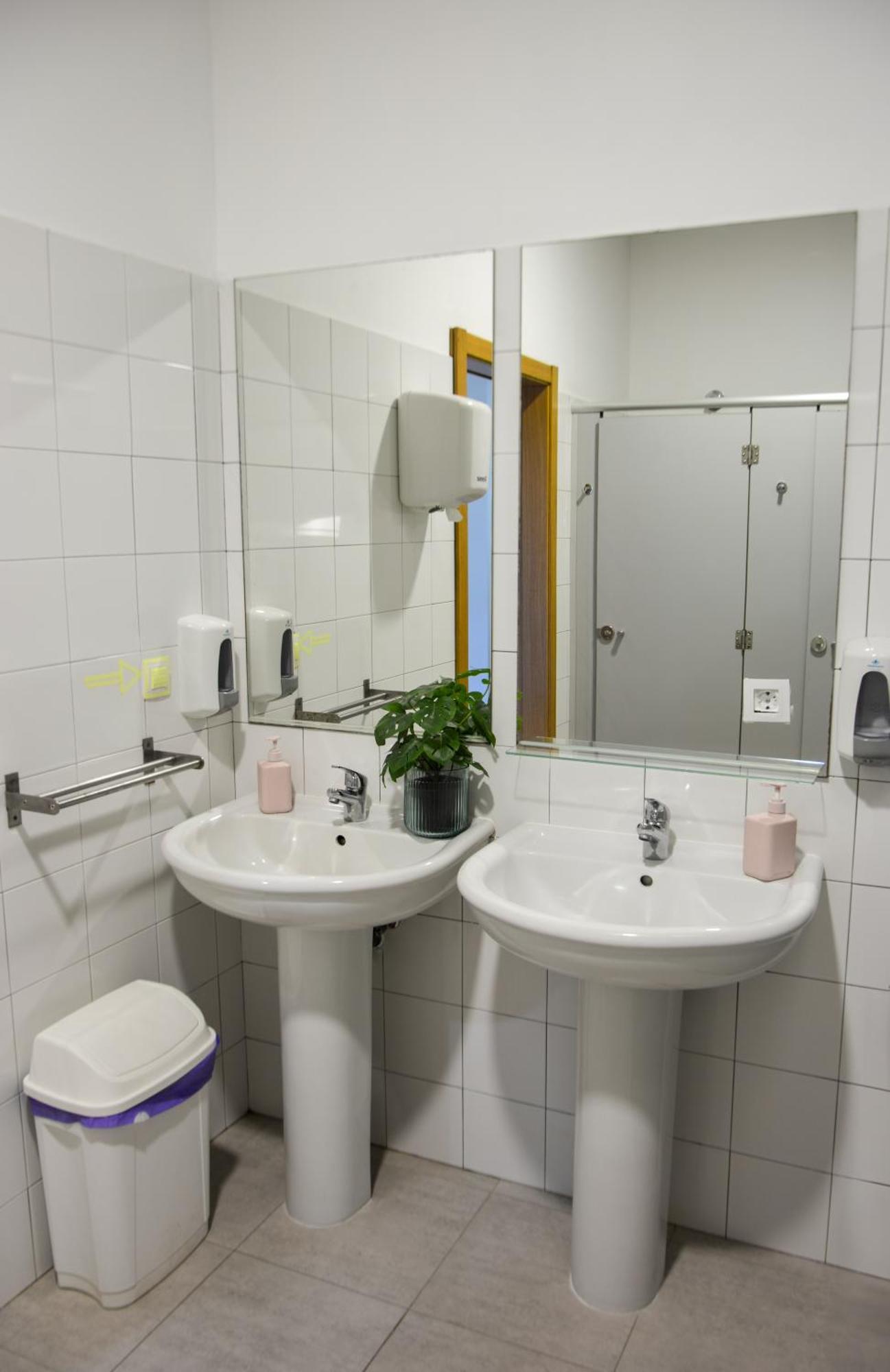 Albergue Melide Hostel