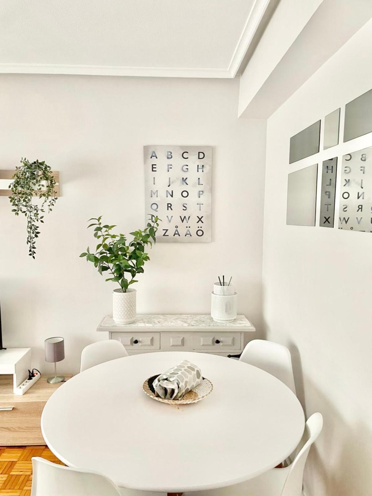 Tranquilidad Al Lado Del Centro Parking Incluido Apartamento Oviedo