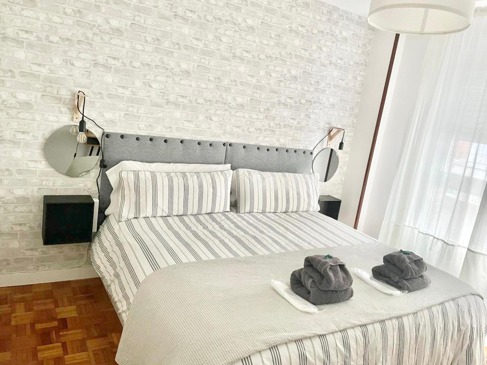 Tranquilidad Al Lado Del Centro Parking Incluido Apartamento *