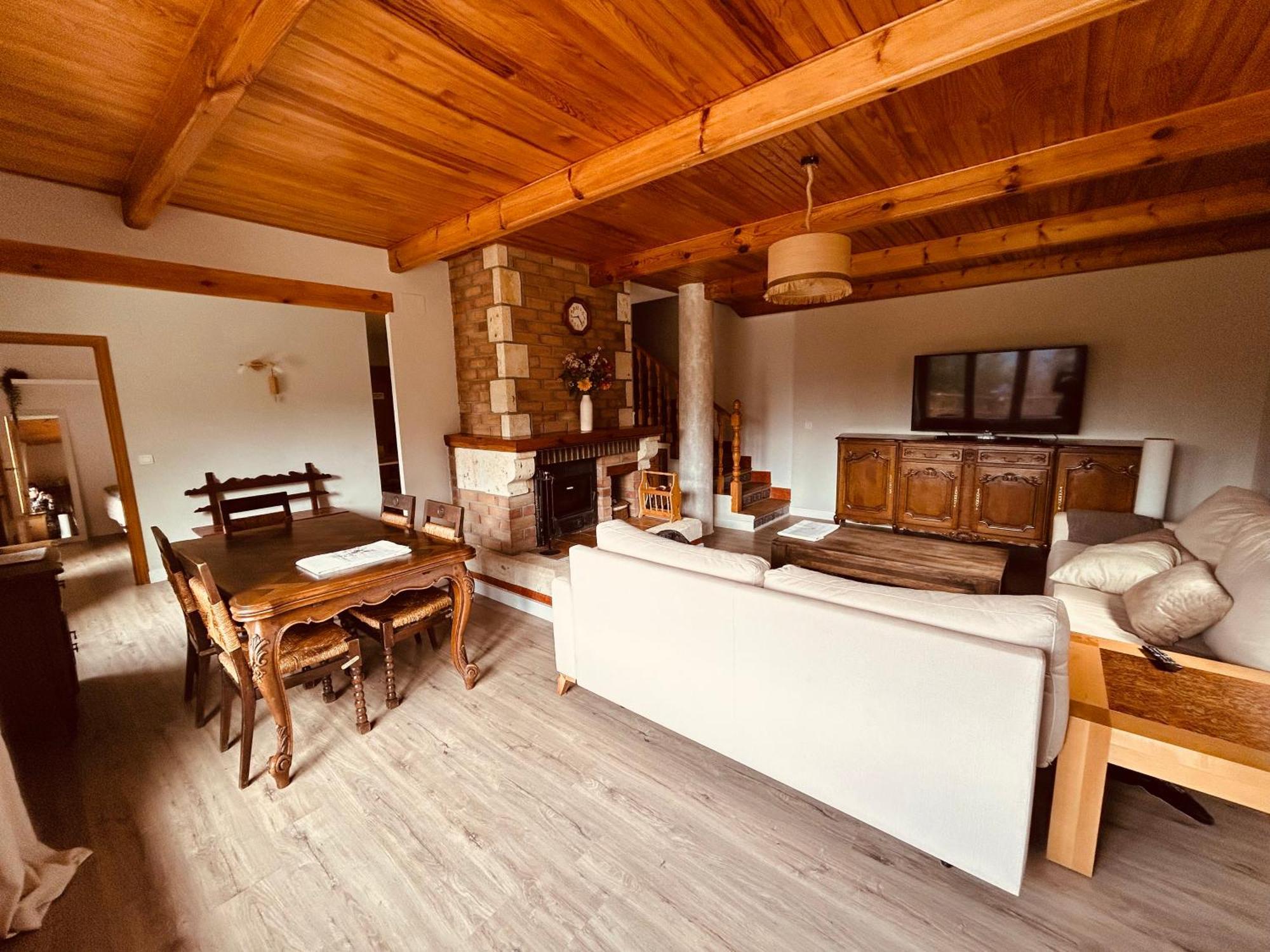 Apartamento Uria - Ubicacion Perfecta, Rodeado De Naturaleza, Vistas Espectaculares Gavín