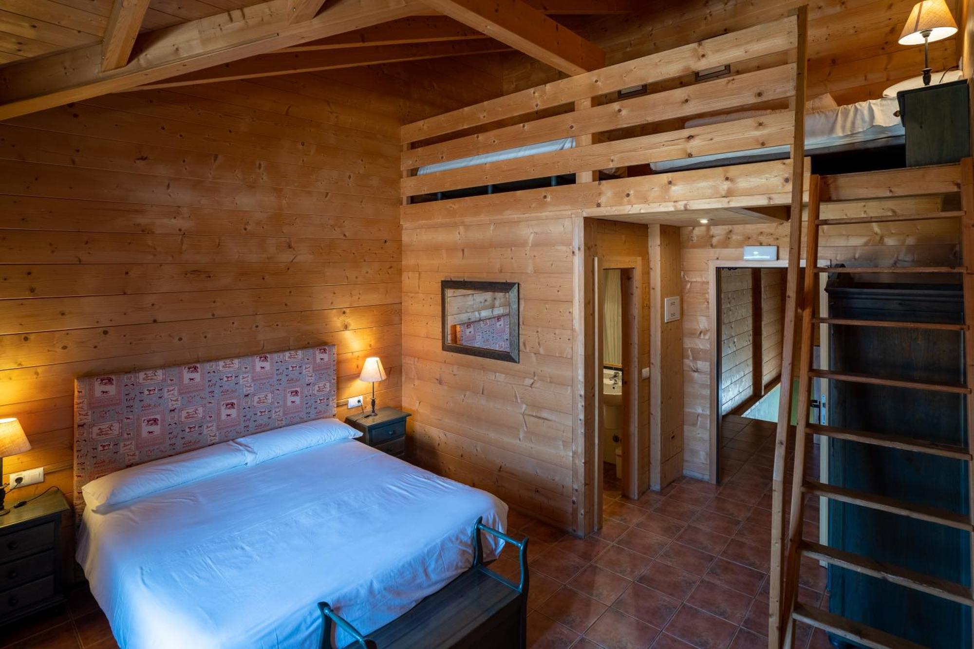 Aras Rural Hotel *