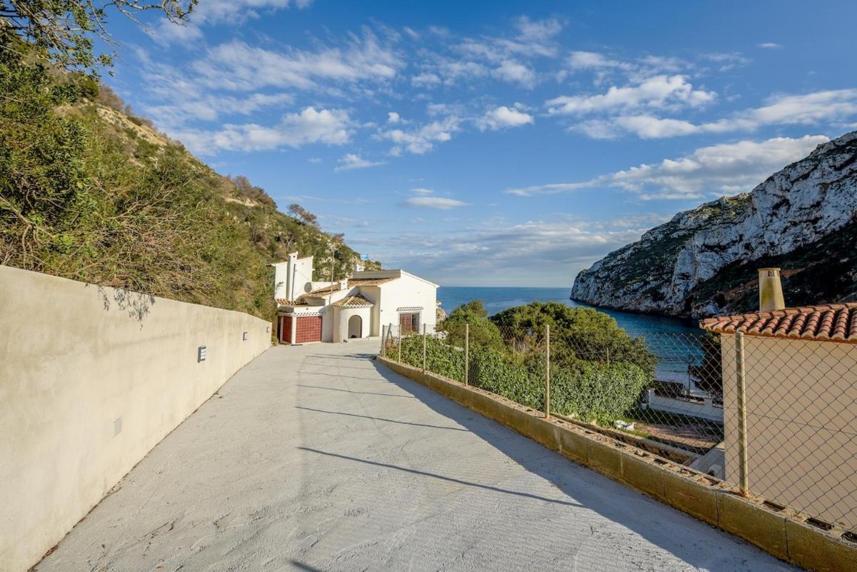 Breathtaking Sea Views, Cala Granadella, Free Parking