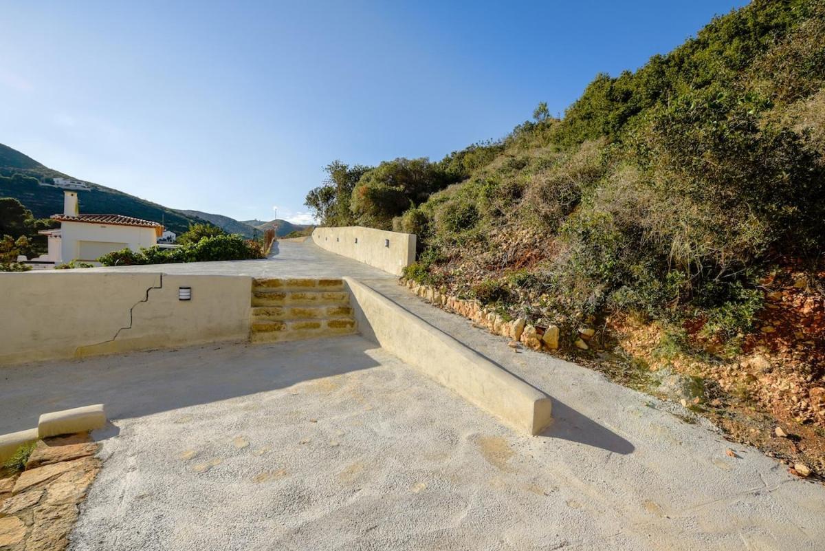 Breathtaking Sea Views, Cala Granadella, Free Parking * Jávea