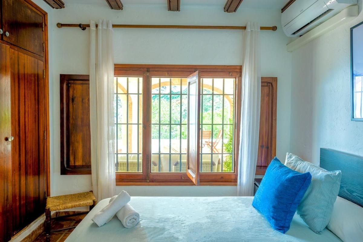 Breathtaking Sea Views, Cala Granadella, Free Parking * Jávea