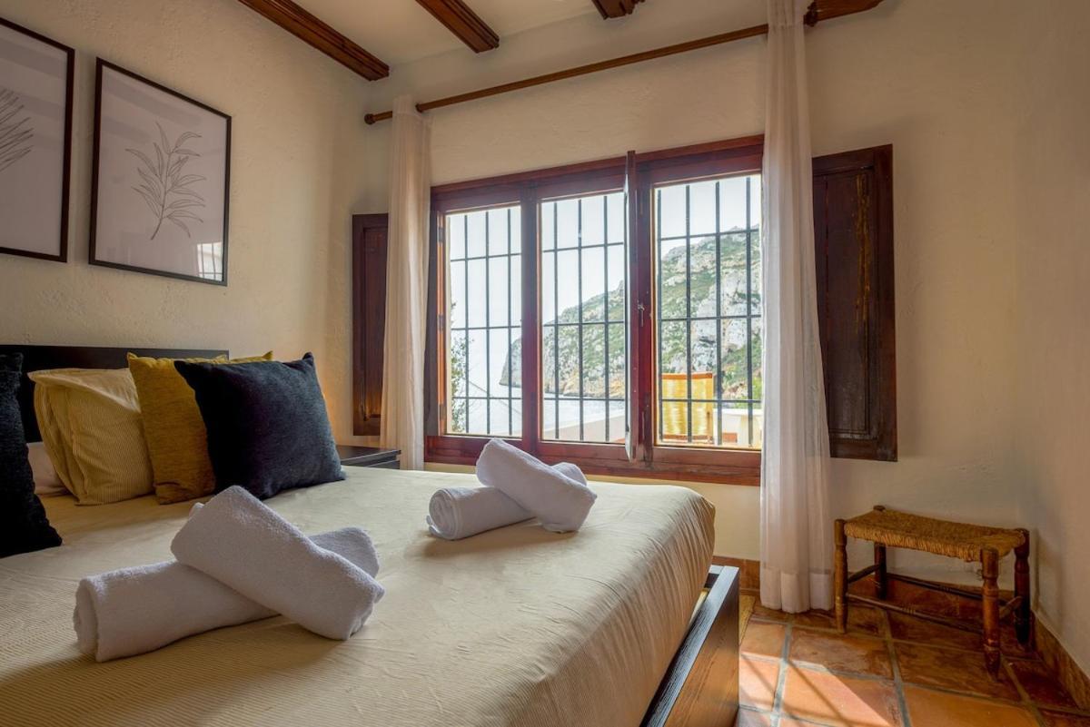 Breathtaking Sea Views, Cala Granadella, Free Parking