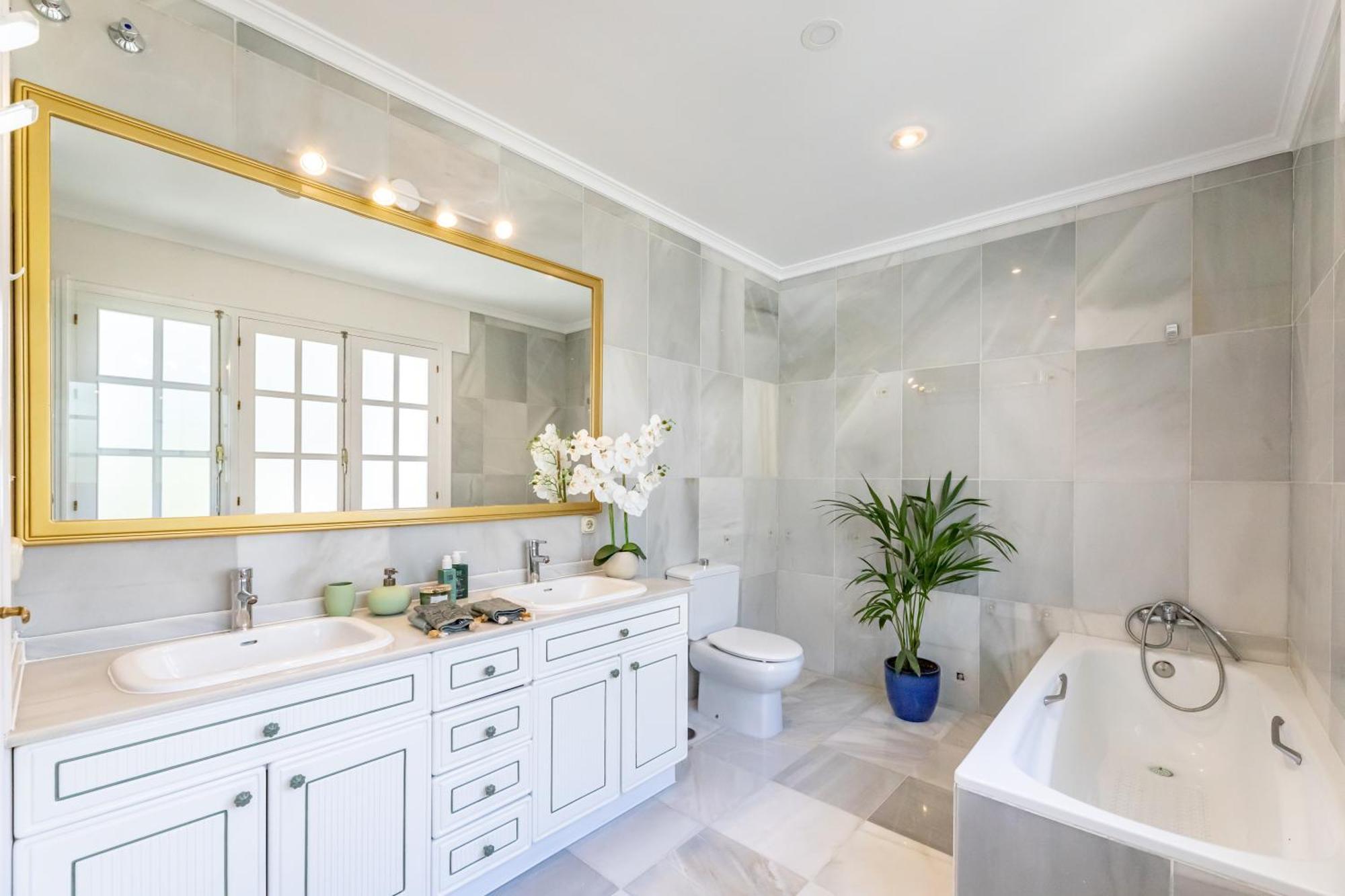 Aurora Boutique House - Only Adults
