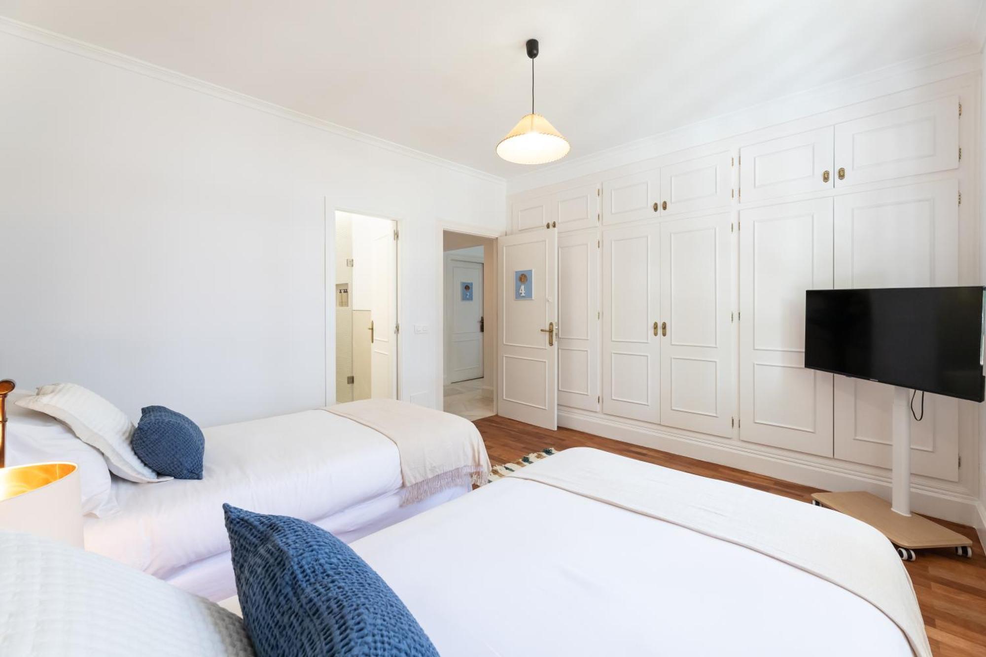 Aurora Boutique House - Only Adults Bed and breakfast