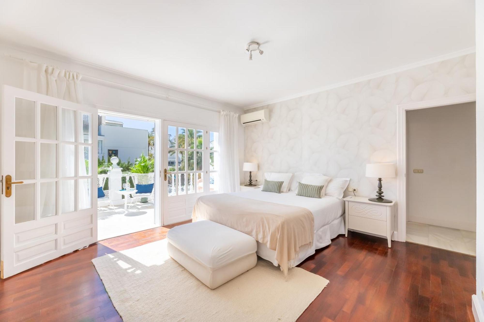 Aurora Boutique House - Only Adults Bed and breakfast *