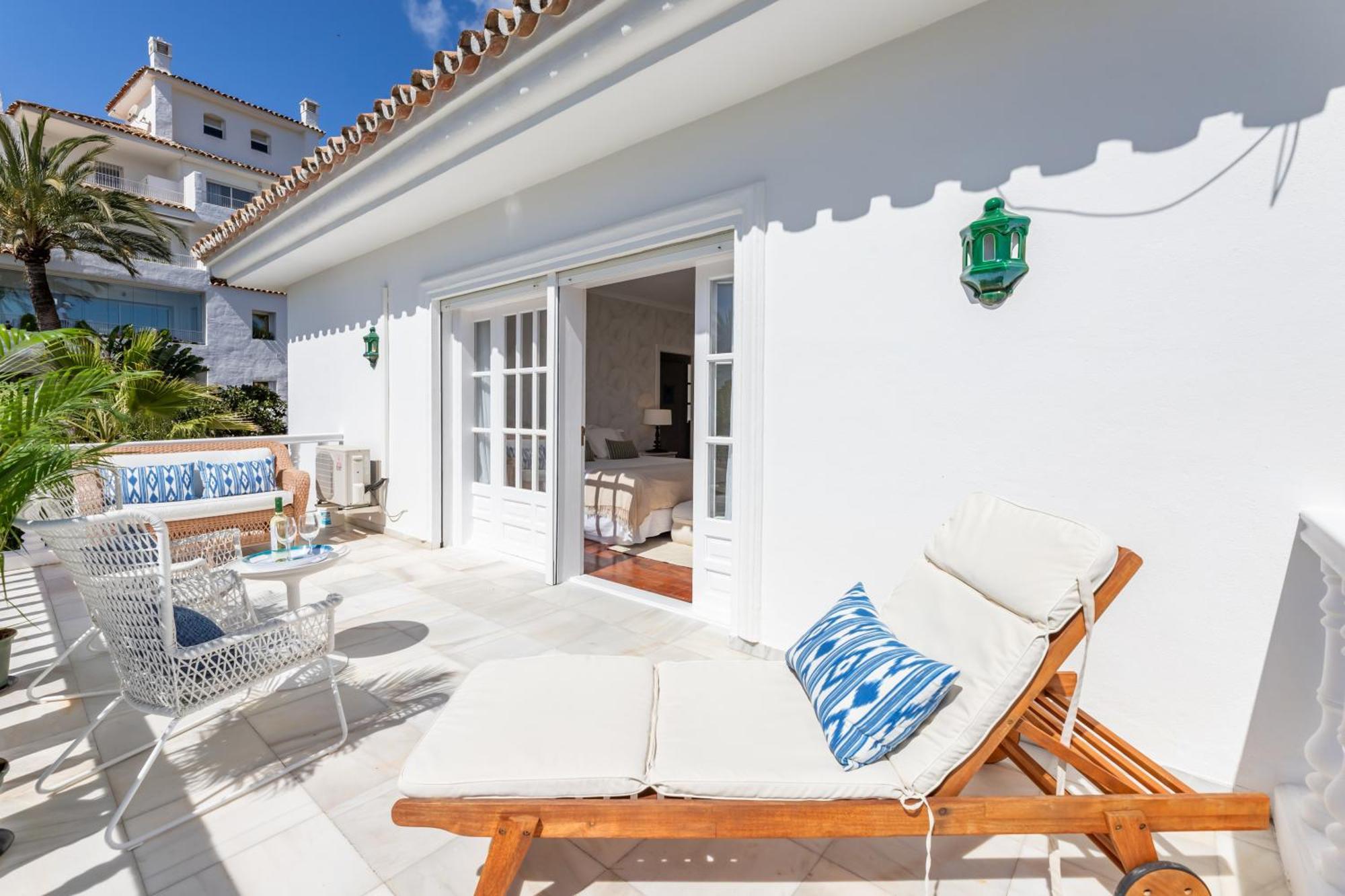 Aurora Boutique House - Only Adults *