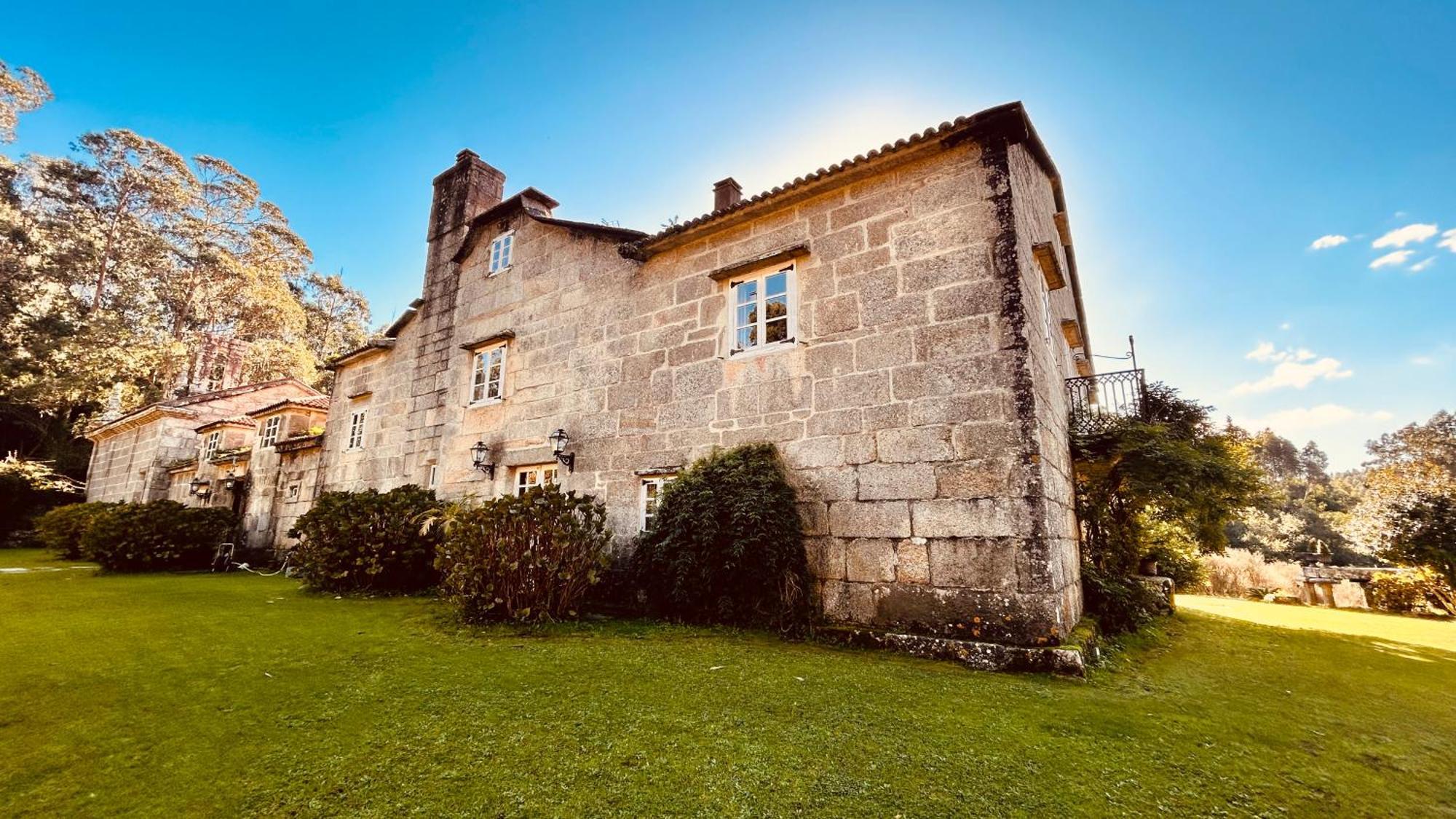 Lagares Manor House * Dean Pequeno