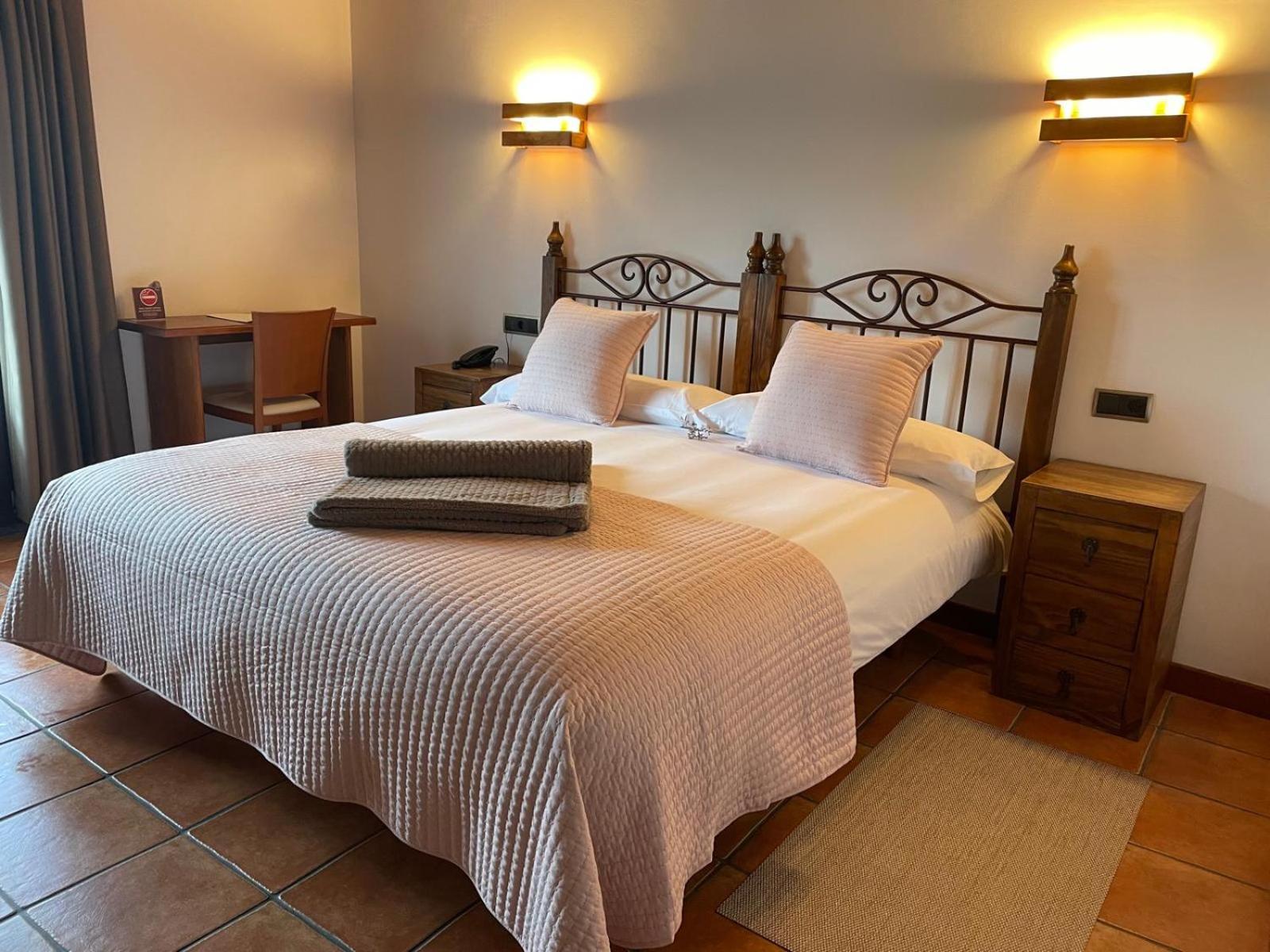 Aparthotel Rural Atxurra
