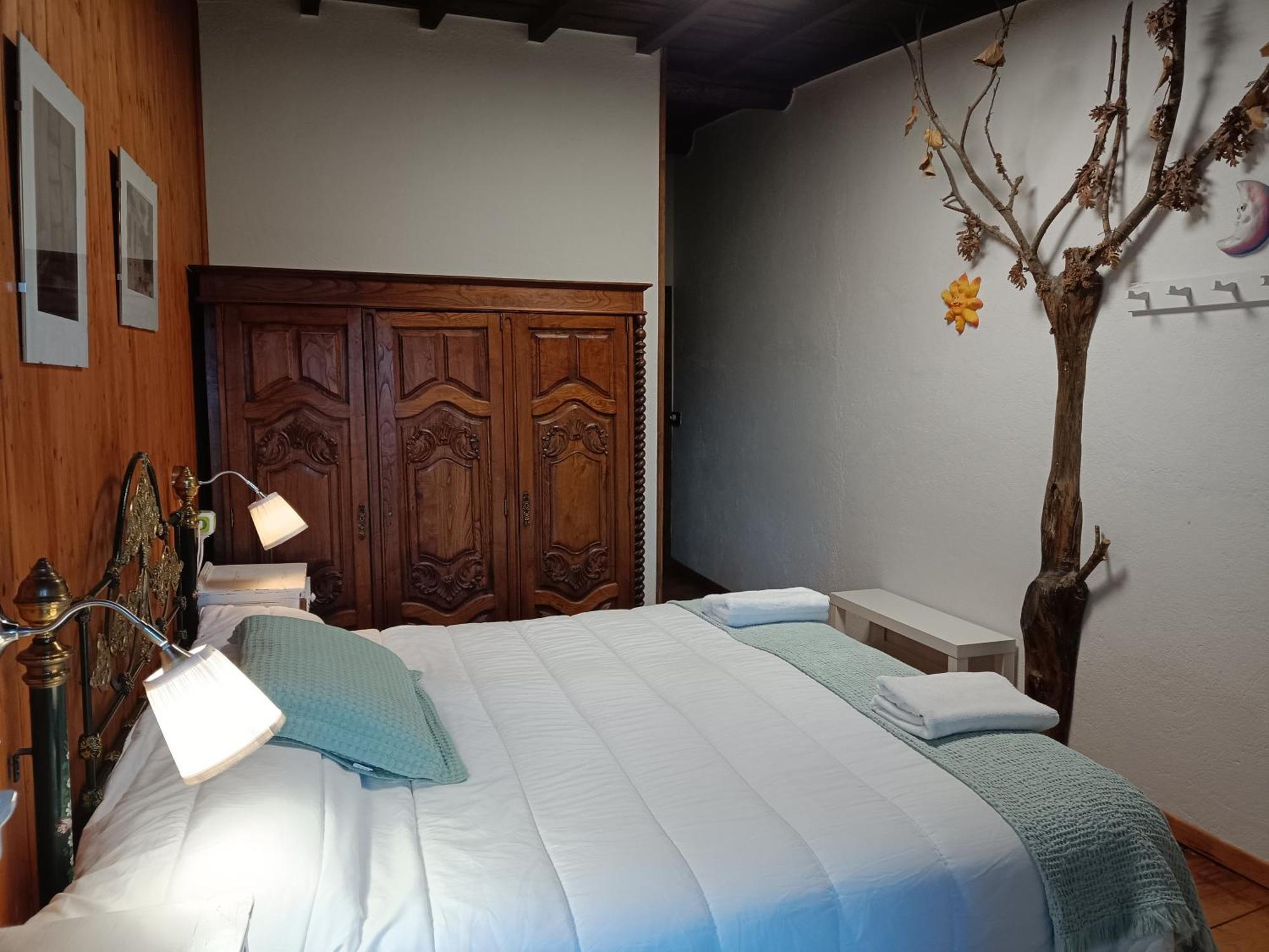 Casa Dos Muros Y Actividades En La Ribeira Sacra Country house