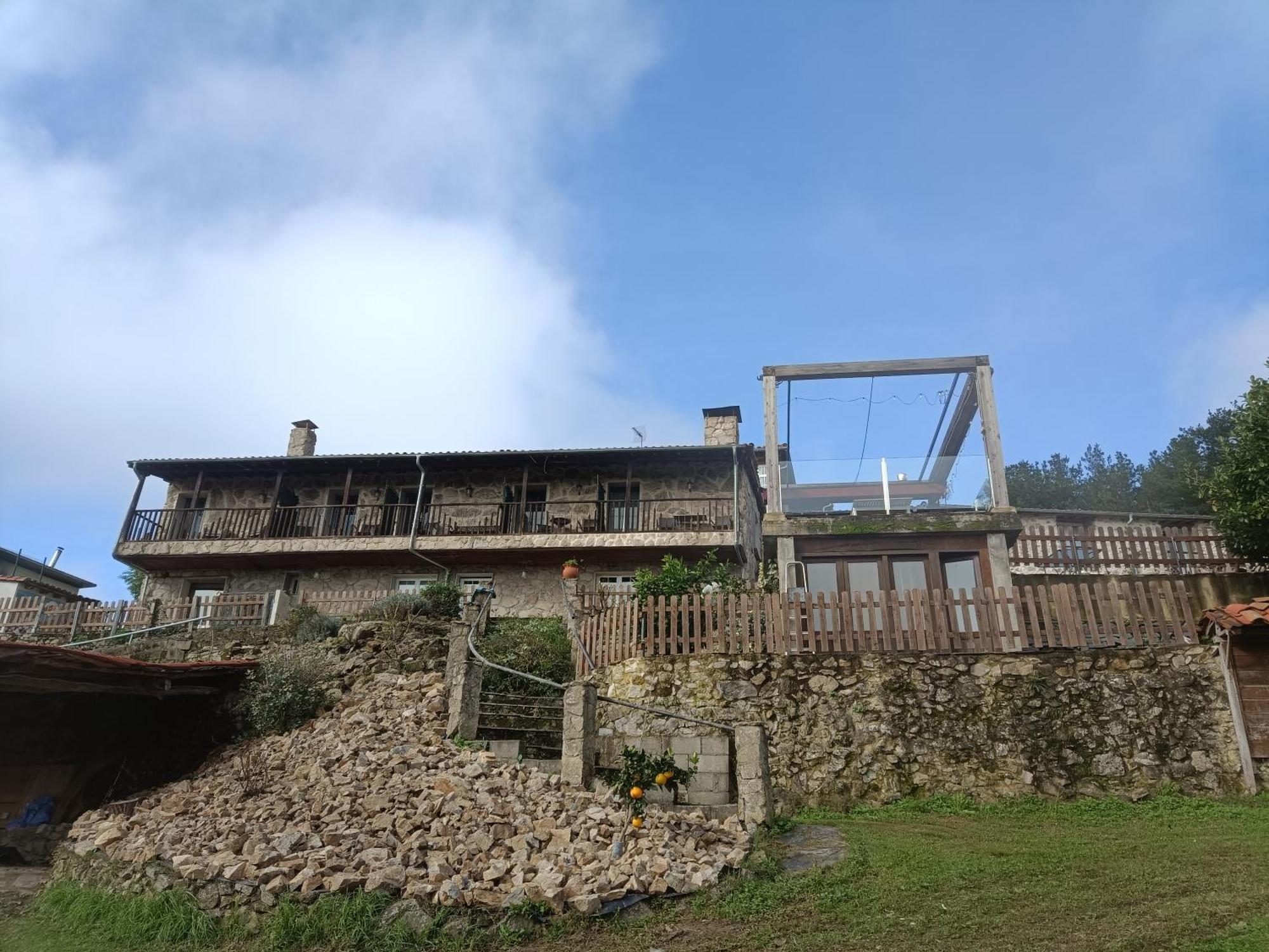 Casa Dos Muros Y Actividades En La Ribeira Sacra *