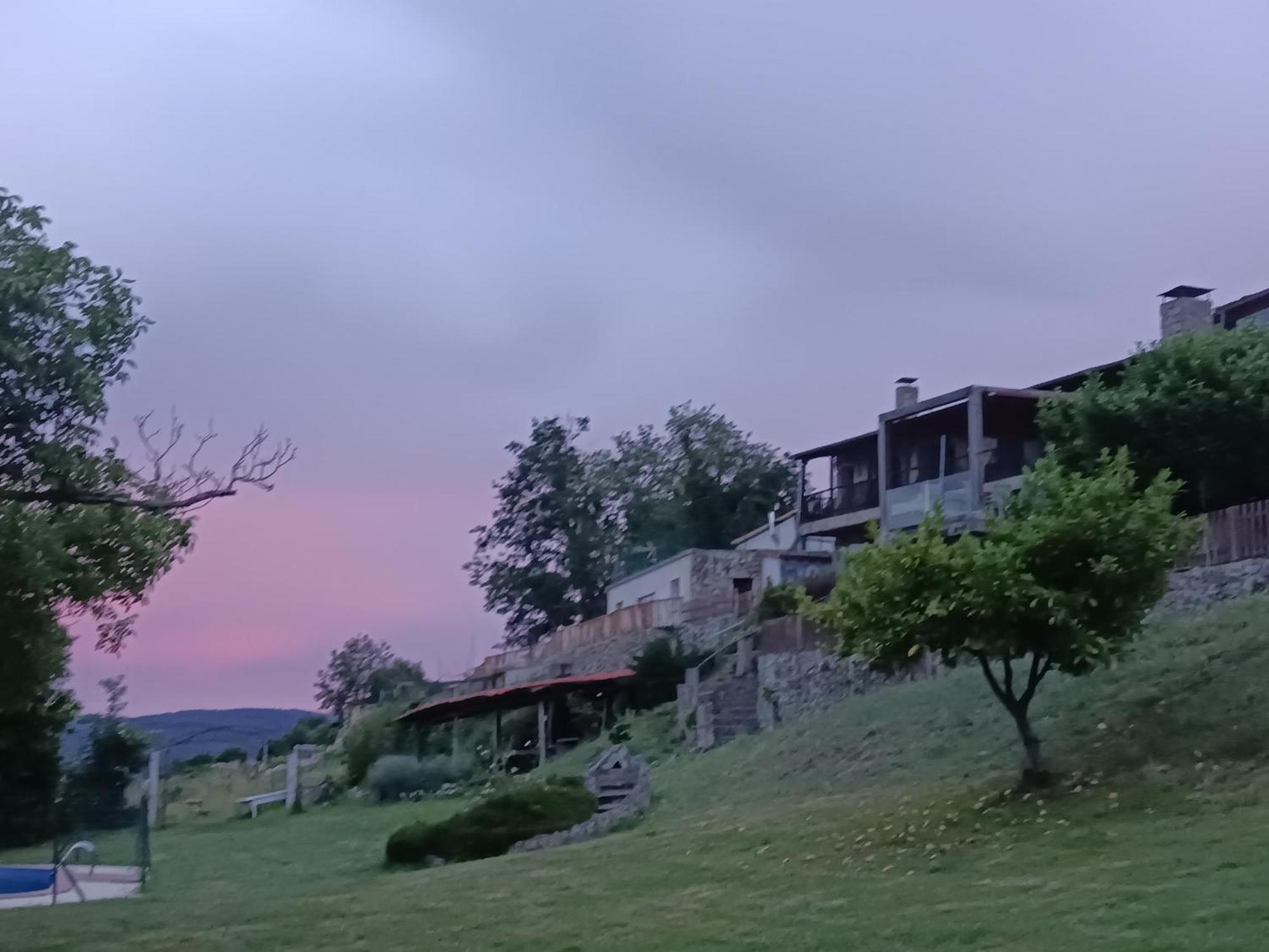 Casa Dos Muros Y Actividades En La Ribeira Sacra Panton