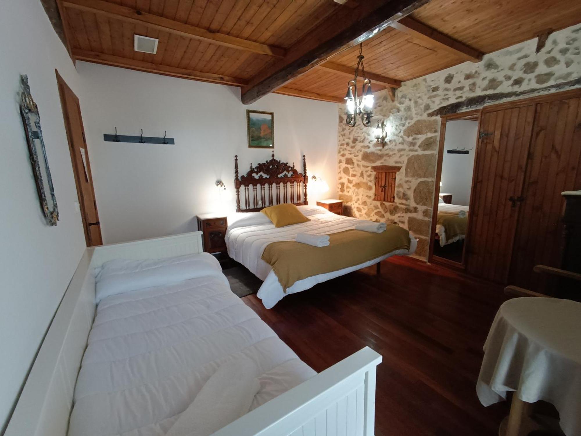Country house Casa Dos Muros Y Actividades En La Ribeira Sacra