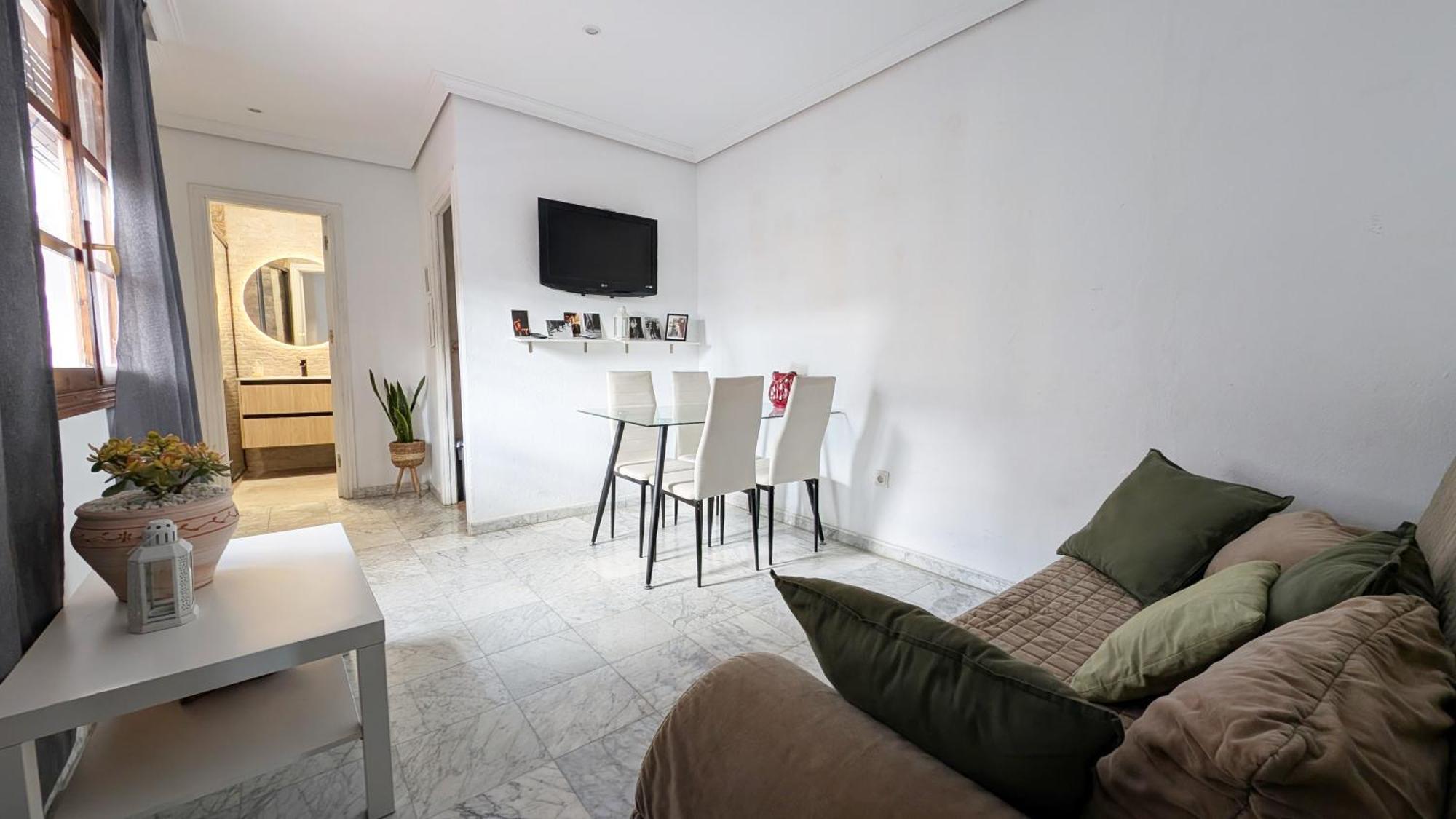 Apartamento La Casa Roja: Luminoso ático Con Vistas *
