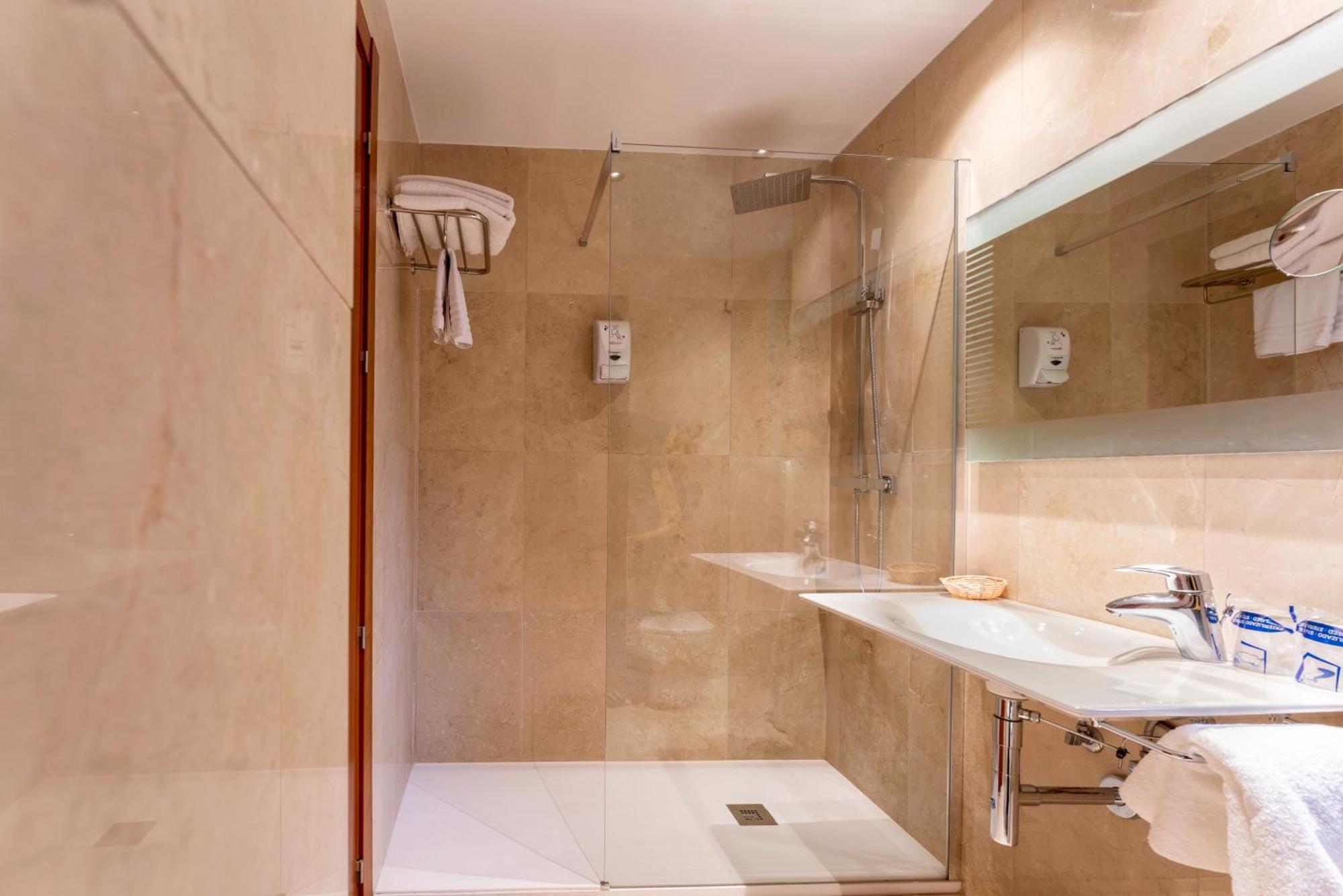 Dona Urraca Hotel 3*