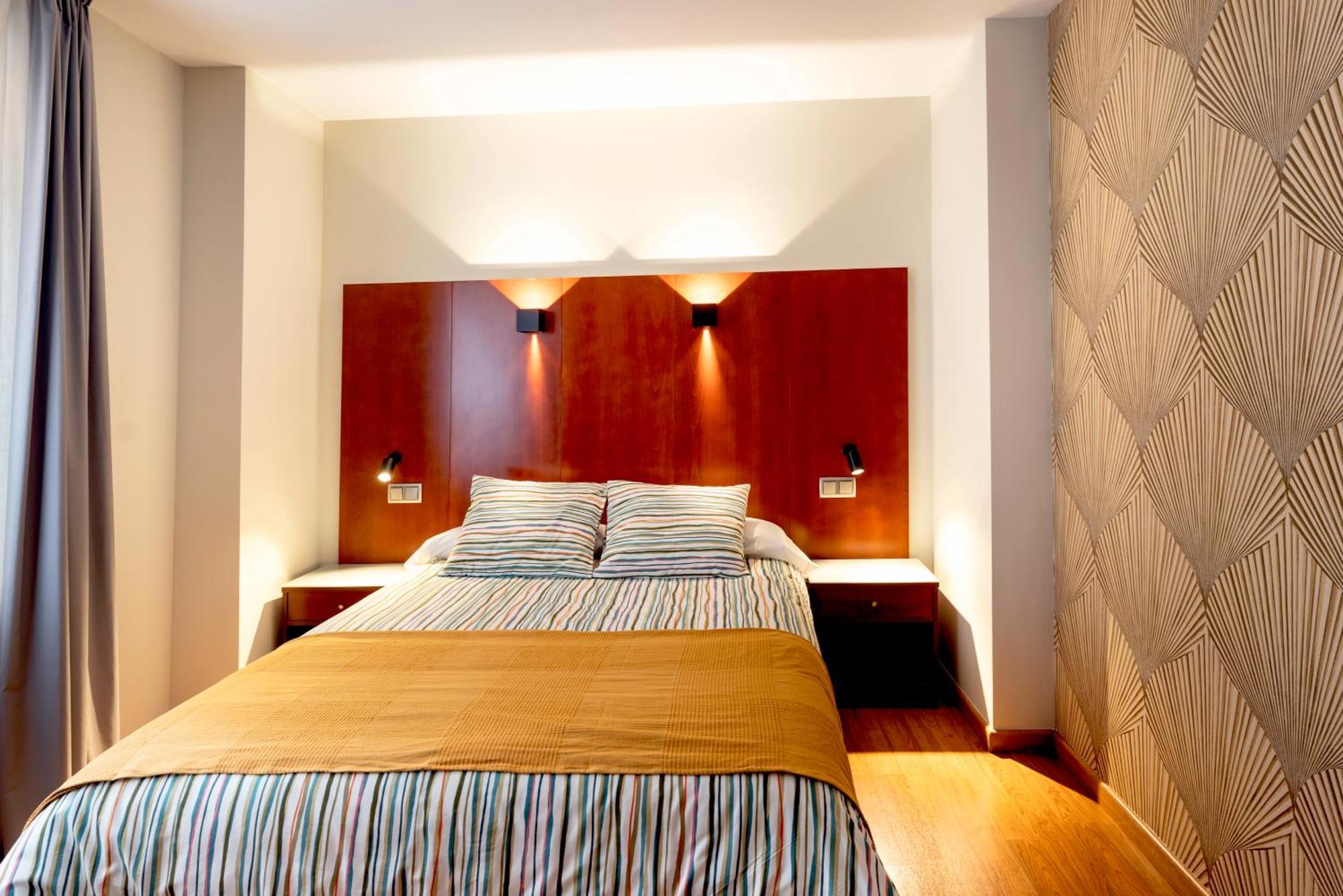 Hotel Dona Urraca 3*
