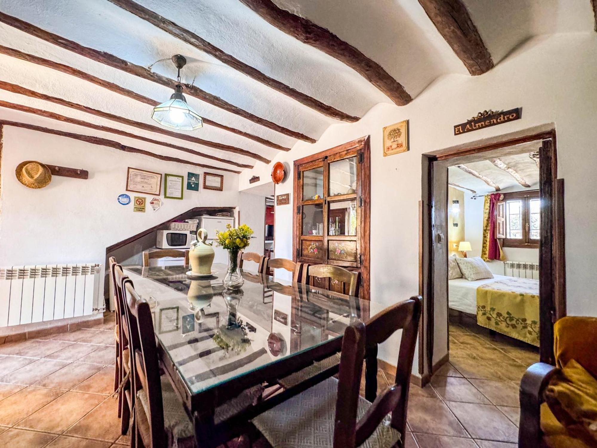 Cortijo Rural Bacares * Freila