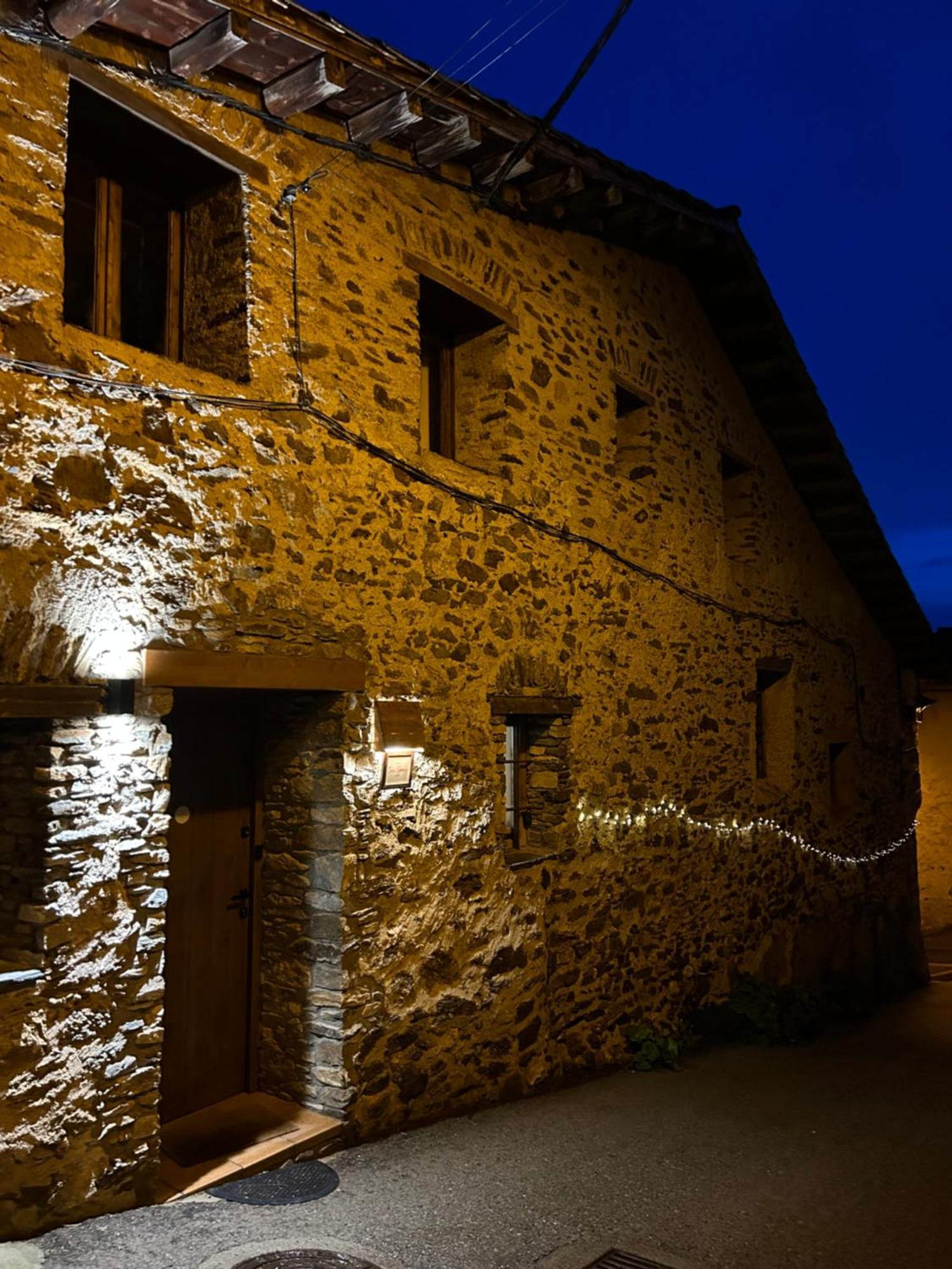 Casa Tapiolas Rectoría Casa rural Molló