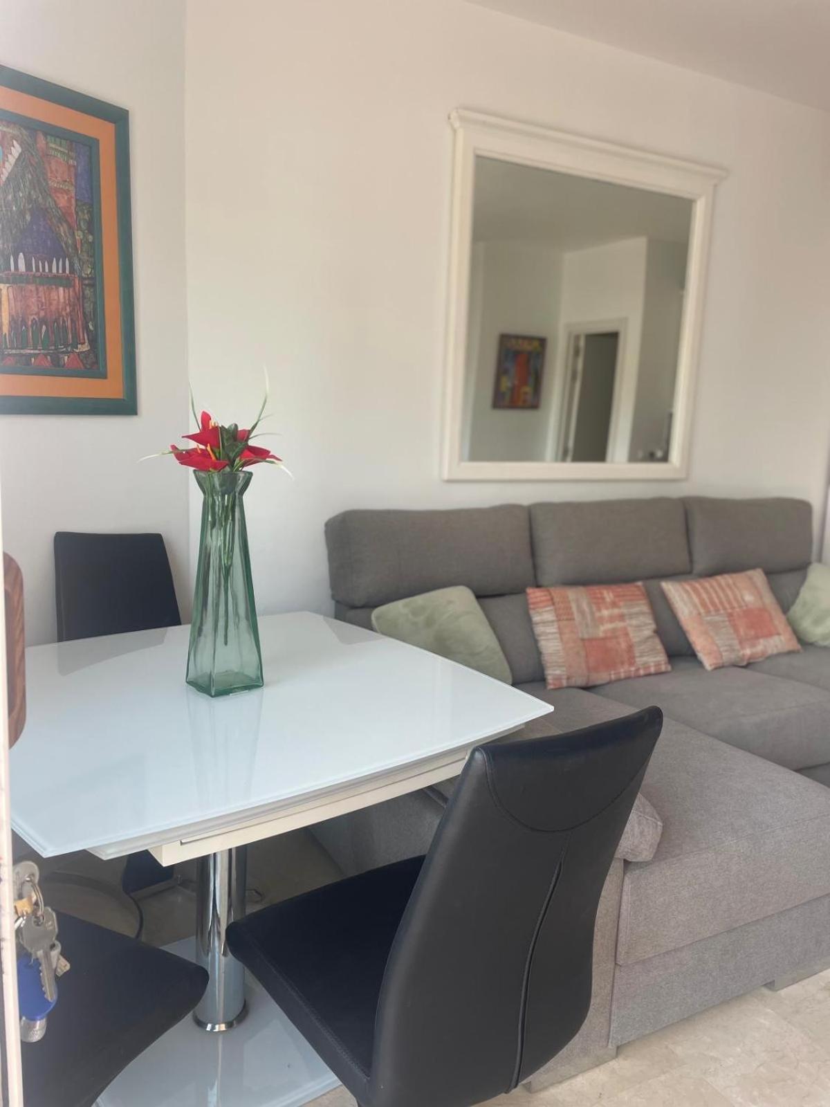 Apartment Urb Alcantara *
