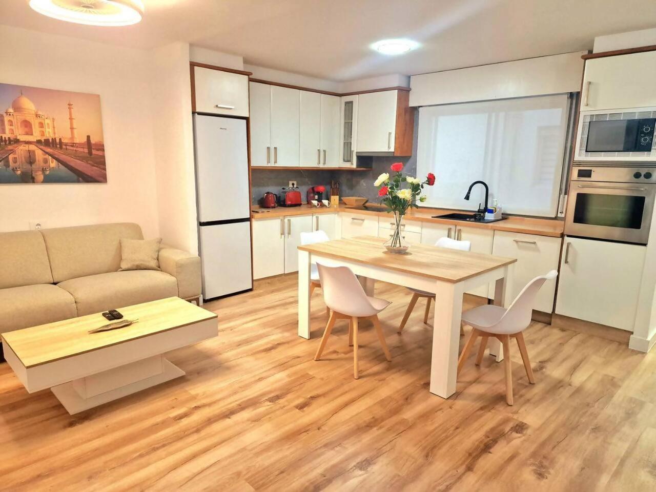 Ave Apartment *