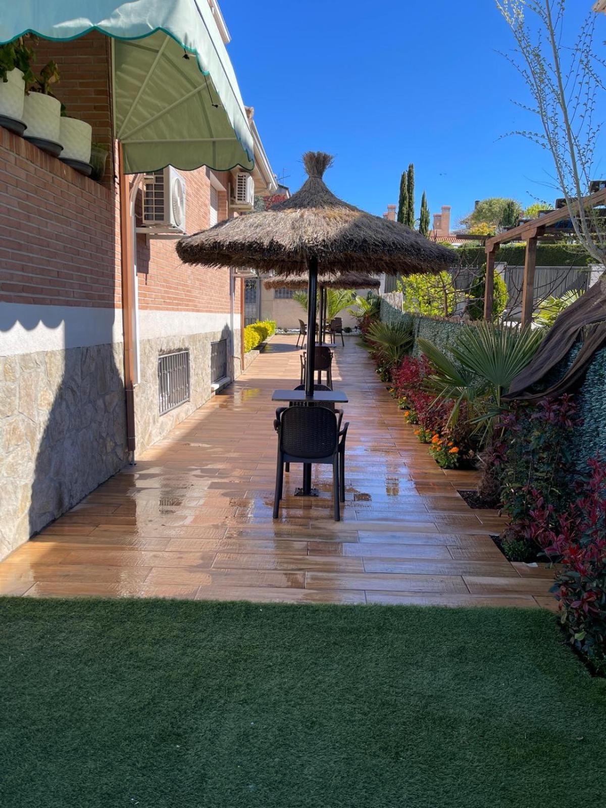 Monteazul Pensión El Casar de Talamanca